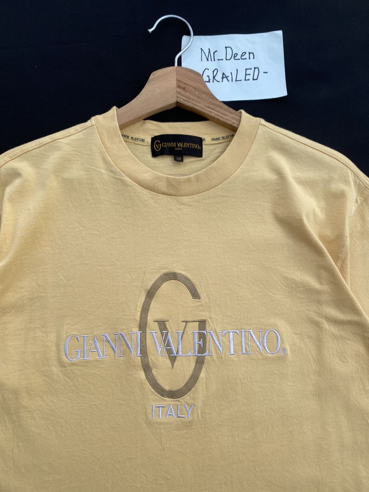 Gianni Valentino Rare Vintage 90s Gianni Valentino Spellout Tshirt Size US M / EU 48-50 / 2 - 1 Thumbnail