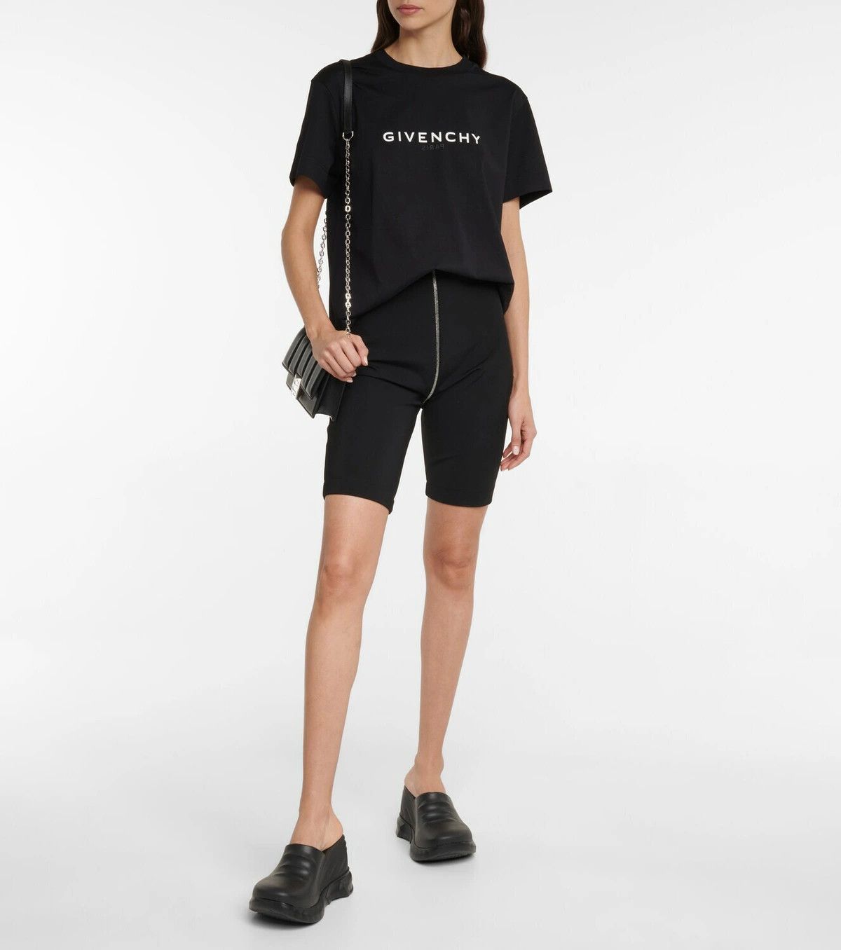 Givenchy o1y0925 Short in Black Size 30" / US 8 / IT 44 - 4 Thumbnail