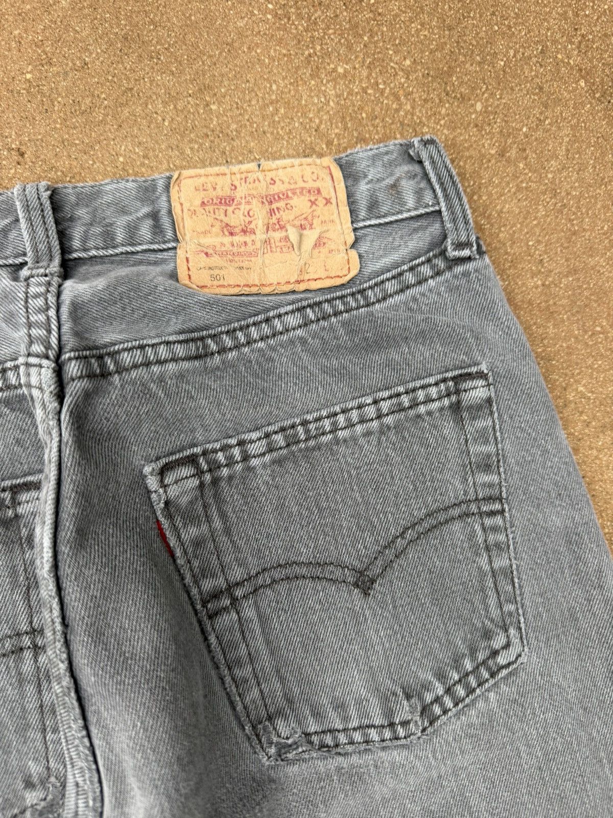 Levi's Vintage Levi’s 501xx Buttonfly Straight Faded Jeans 27x29 Size 27" / US 4 / IT 40 - 8 Thumbnail