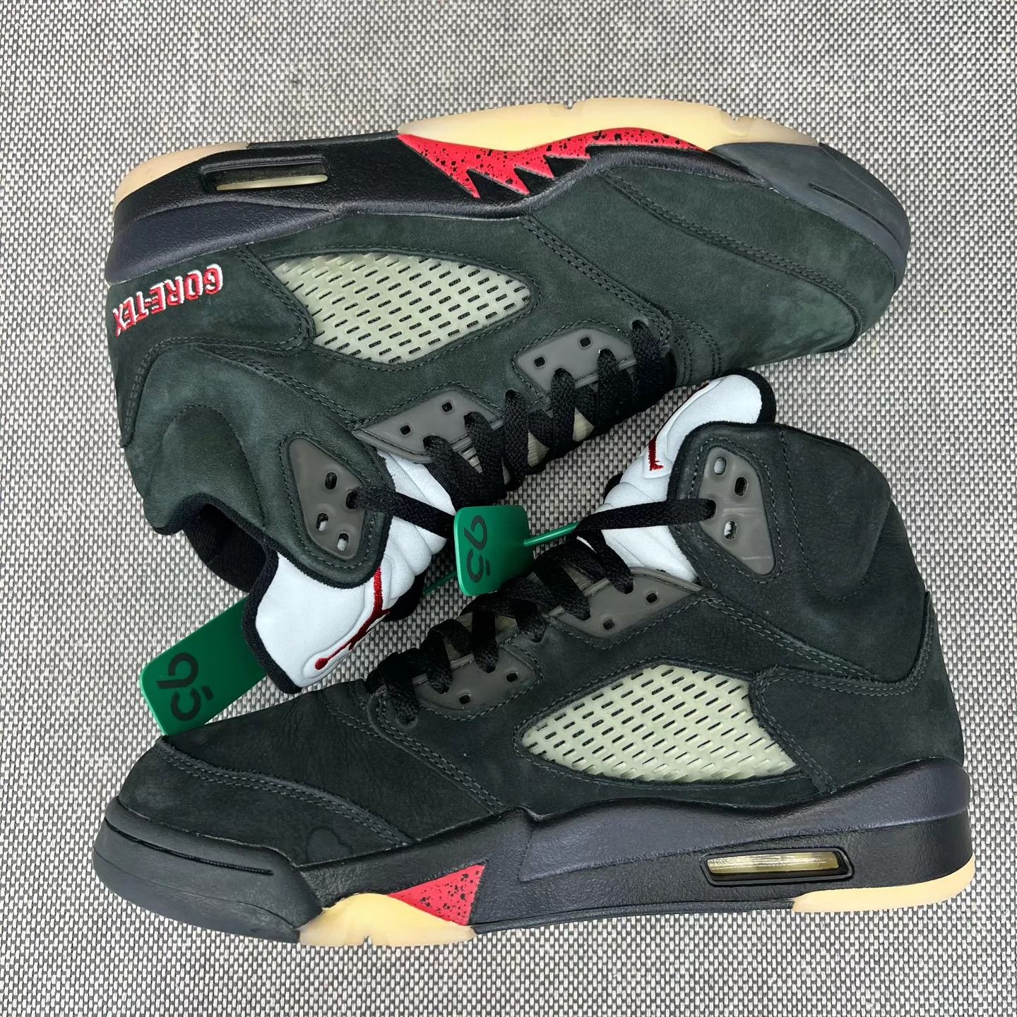 Nike Air Jordan 5 Gore-Tex Black Red 42.5 Mint Size US 9.5 / EU 42-43 - 3 Thumbnail
