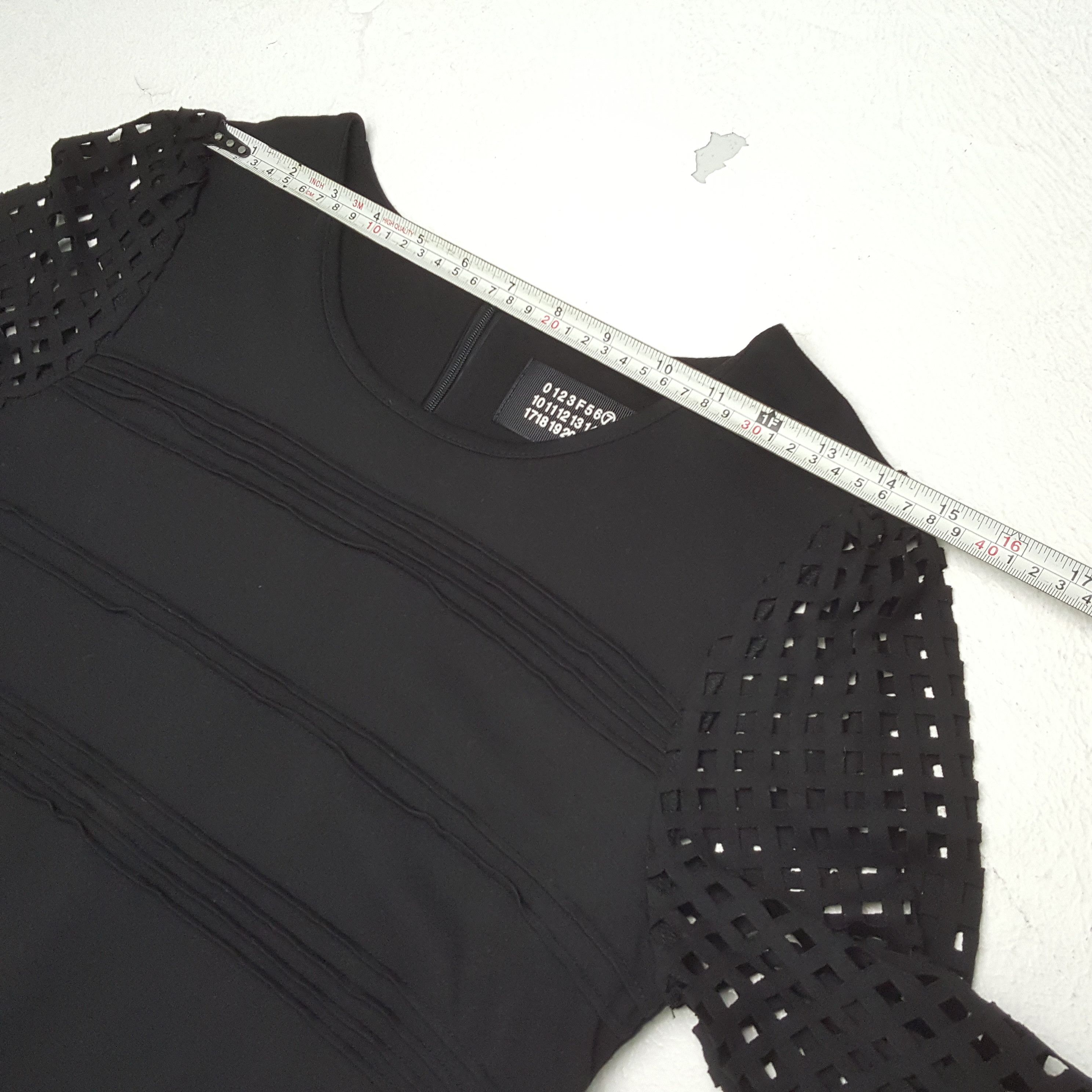 Vintage Vintage MAISON MARGIELA Italian Fashion Brand T-Shirt Size S / US 4 / IT 40 - 4 Thumbnail