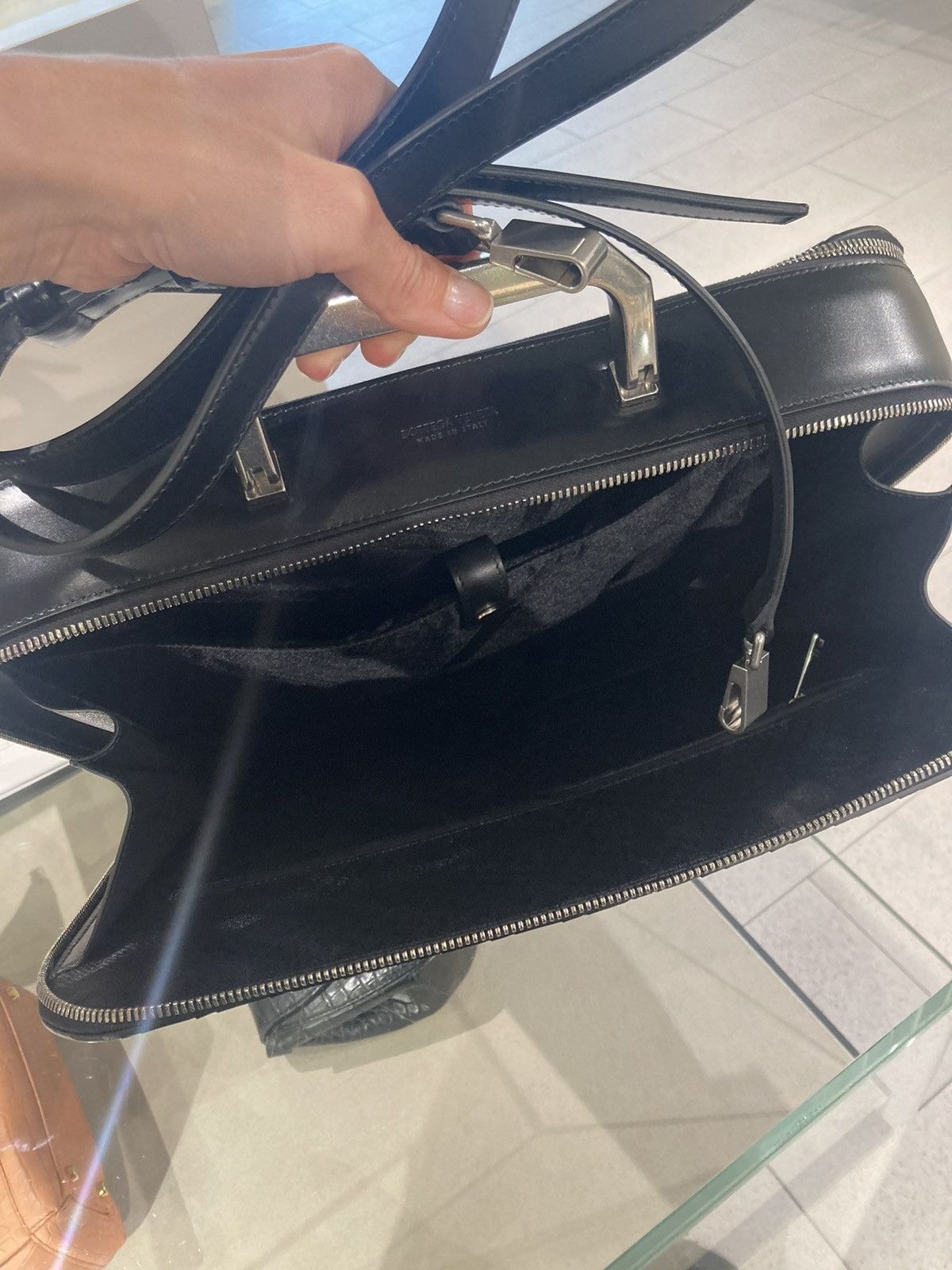 Bottega Veneta 🔥$6.5K VALUE🔥 Intercciato Leather Cassette Briefcase Bag Size ONE SIZE - 5 Thumbnail