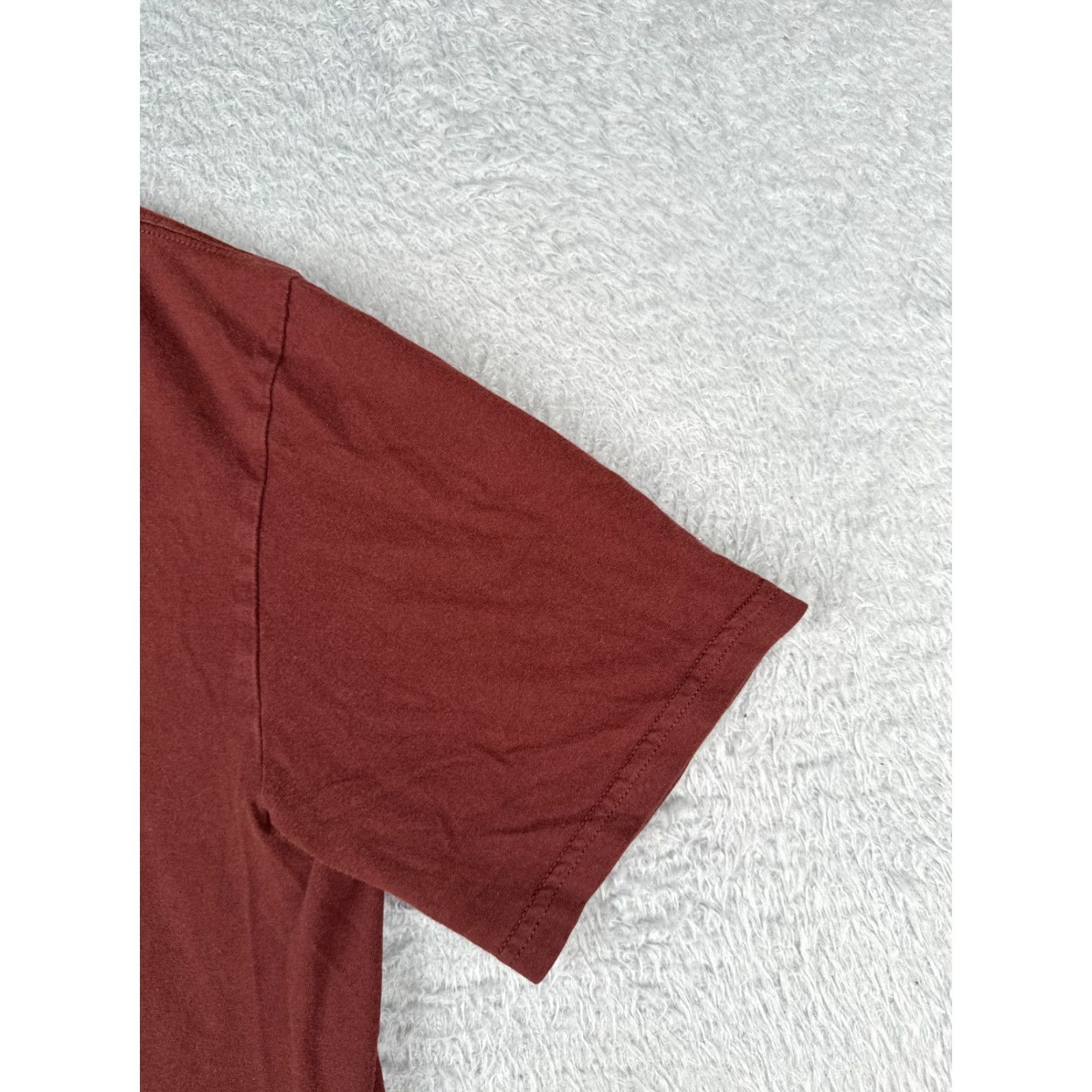 The North Face The North Face Shirt Men M Red Short Sleeve Crew Neck 100% Cotton Logo Logo All Seasons Breathable Classic T-Shirt Mens Size US M / EU 48-50 / 2 - 2 Thumbnail