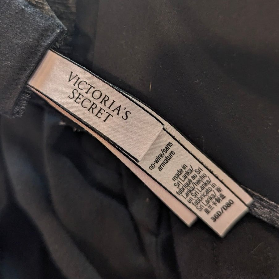 Victoria's Secret Victoria's Secret Heather Grey No Wire Tshirt Bra 36D Size ONE SIZE - 7 Thumbnail