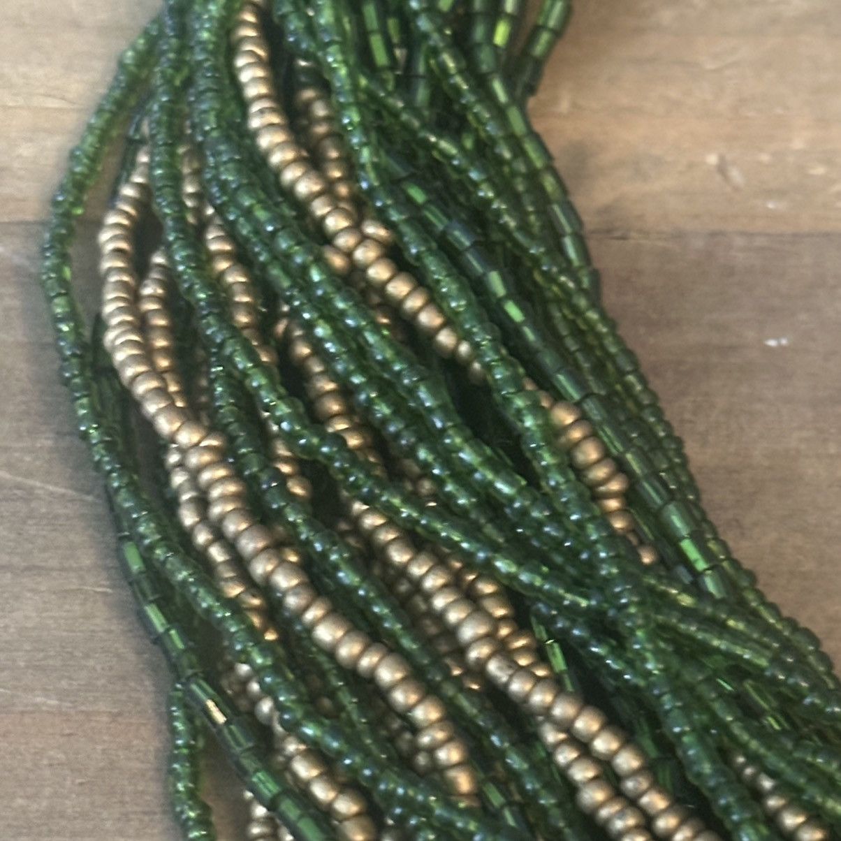 Other Chunky green & gold multi strand twisted seed bead necklace Size ONE SIZE - 4 Thumbnail