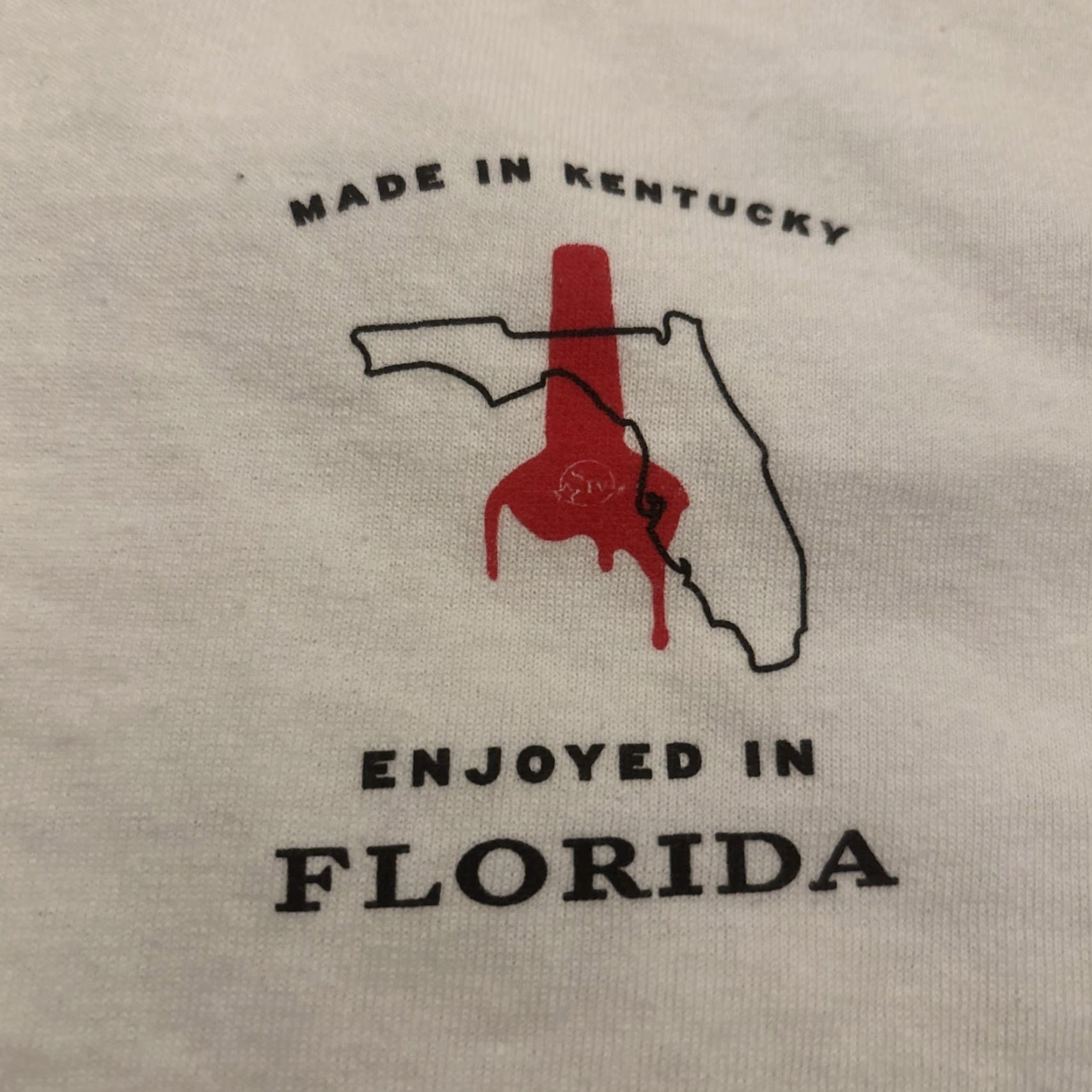 Gildan Makers Mark Bourbon Made In Kentucky Enjoyed In Florida Gator T Shirt Sz L White Gildan Florida Theme Rare Mens T-Shirt L Size US L / EU 52-54 / 3 - 3 Thumbnail