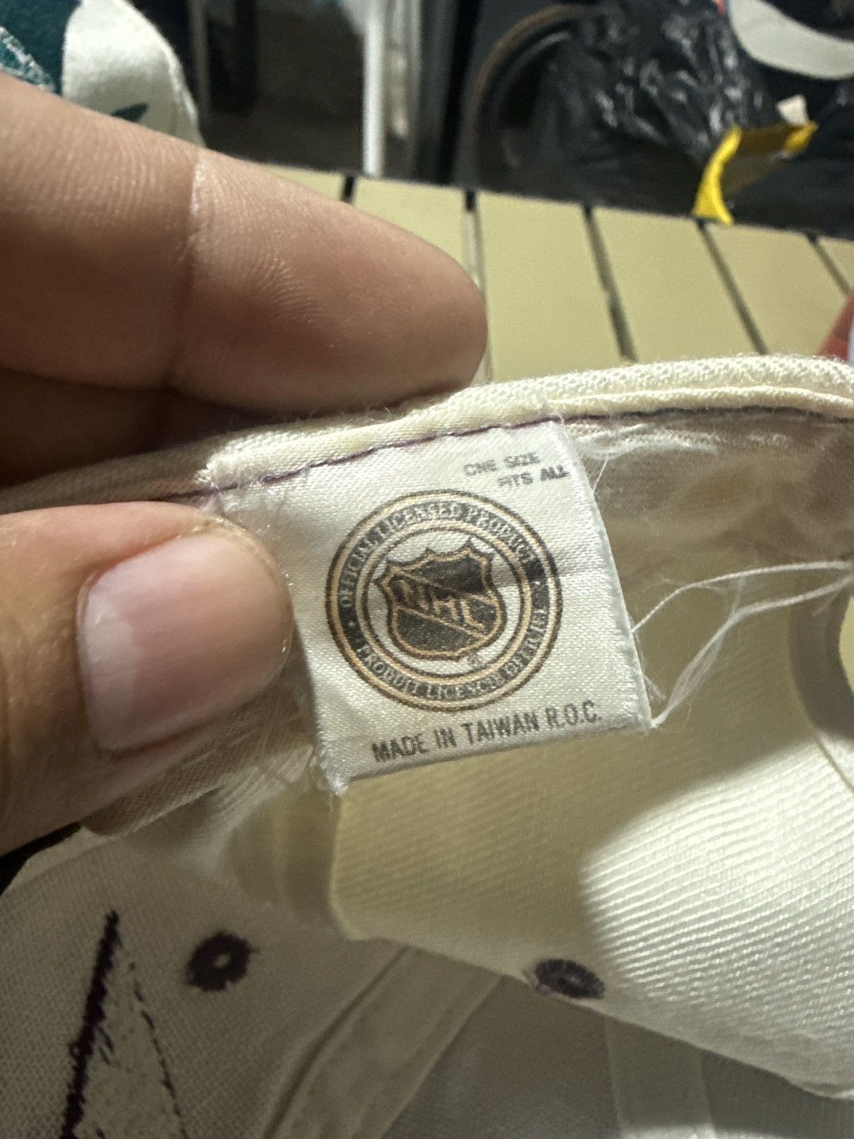 Logo Athletic Vintage sharktooth Mighty Duck Size ONE SIZE - 3 Thumbnail