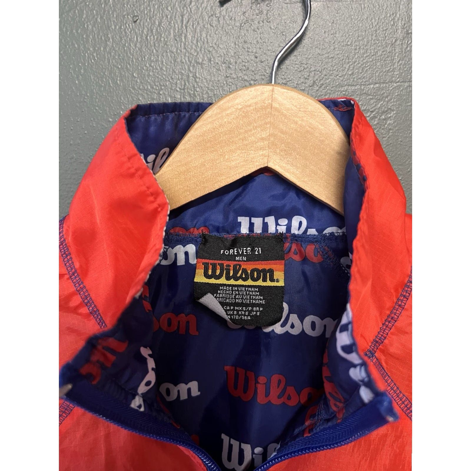 Forever 21 FOREVER 21 Windbreaker Jacket Wilson Red Full Zip Mens Small Size S / US 4 / IT 40 - 3 Thumbnail