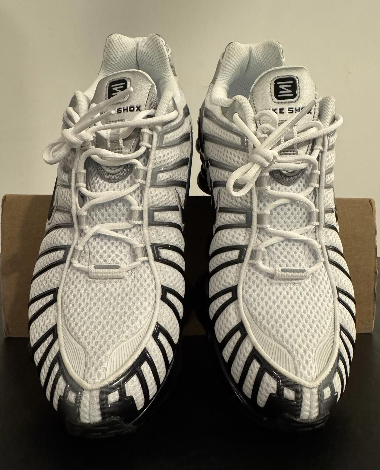 Nike Nike Shox TL WMNS Sz 10/Mens Sz 8.5 Metallic Silver Size US 10 / IT 40 - 4 Thumbnail