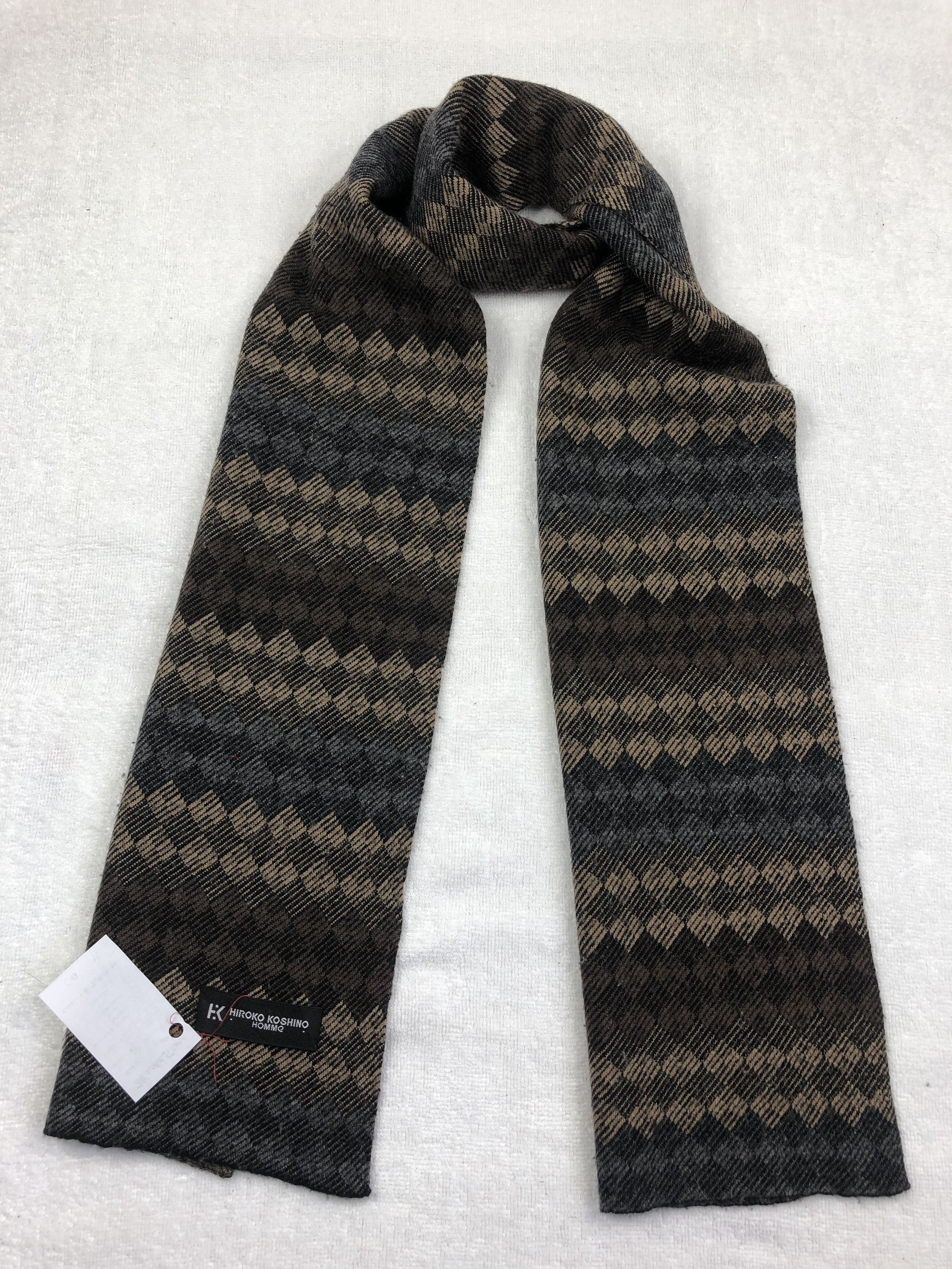 Hiroko Koshino Homme Hiroko Koshino Homme Scarf / Muffler / Neckwear Size ONE SIZE - 1 Thumbnail