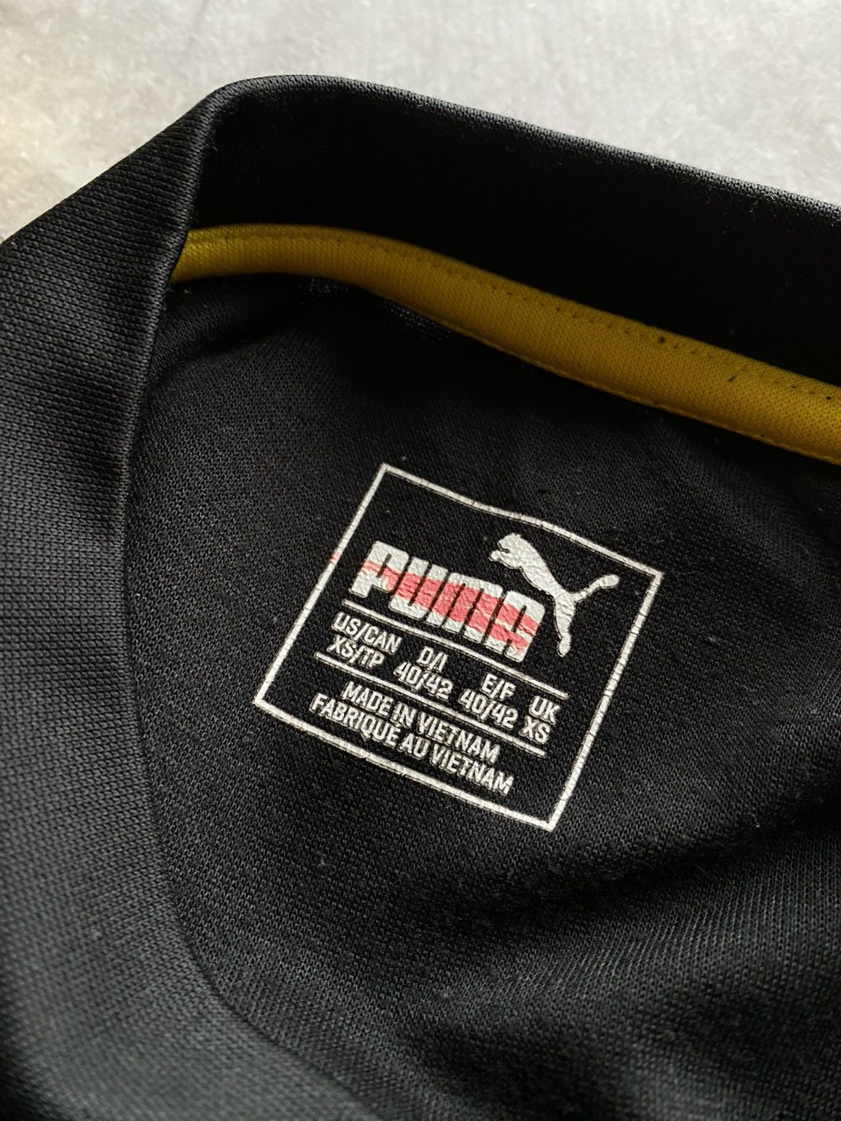 Puma Puma BVB Borussia Dortmund Soccer Training Top Sweatshirt Size US XS / EU 42 / 0 - 8 Thumbnail