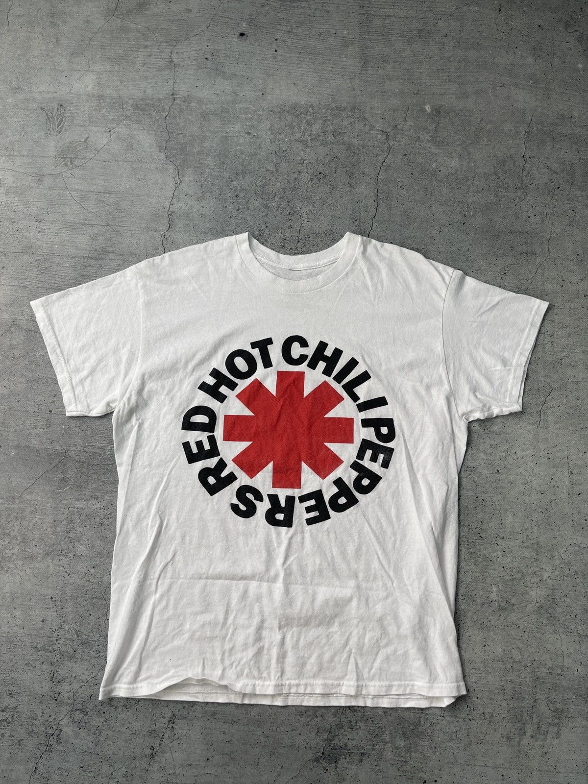 Band Tees Red hot chili peppers RHCP vintage white t-shirt Xl 2012 big Size US L / EU 52-54 / 3 - 2 Thumbnail