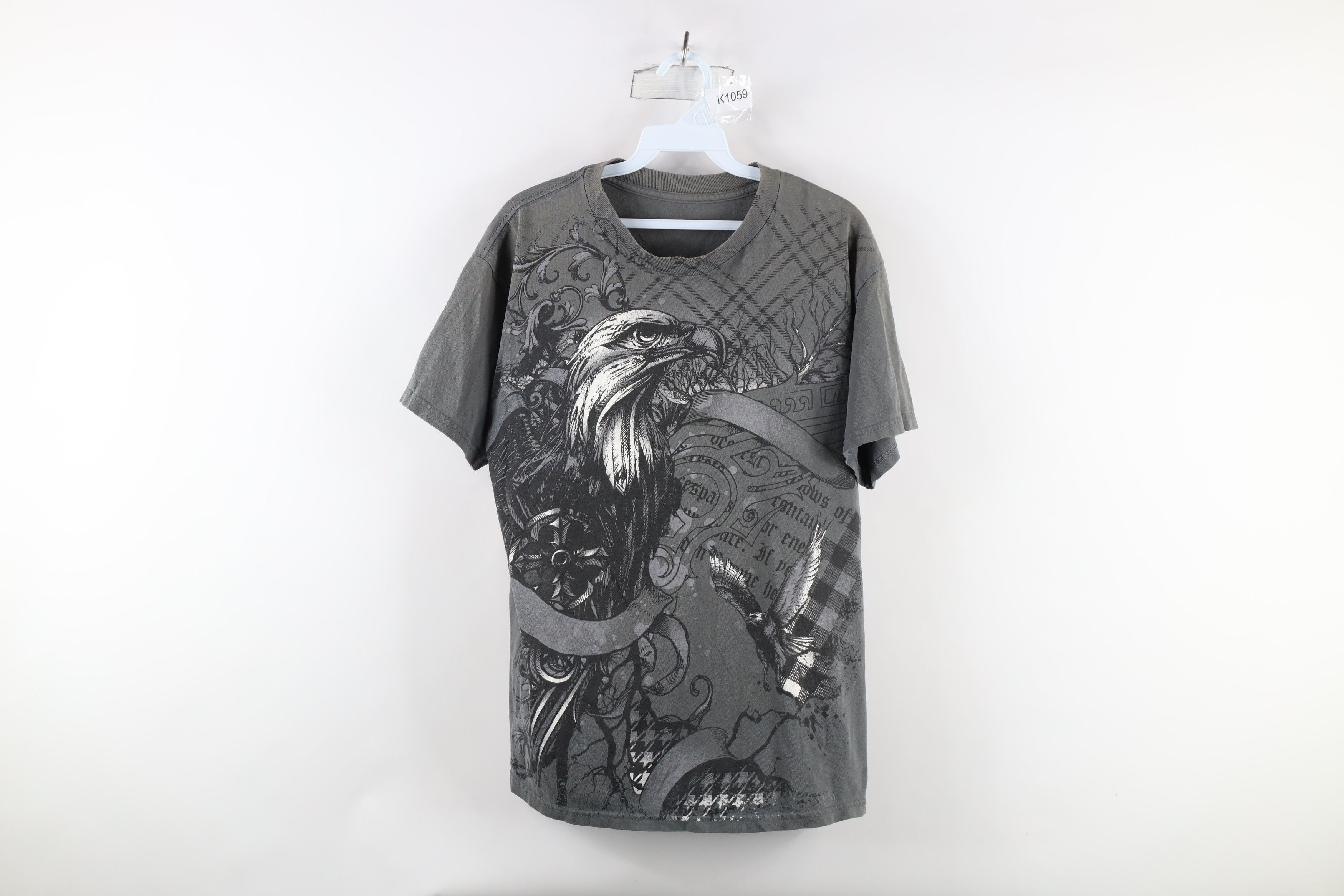 Vintage Vintage Y2K Streetwear Tribal Eagle UFC MMA Fighting T-Shirt Size US M / EU 48-50 / 2 - 1 Thumbnail