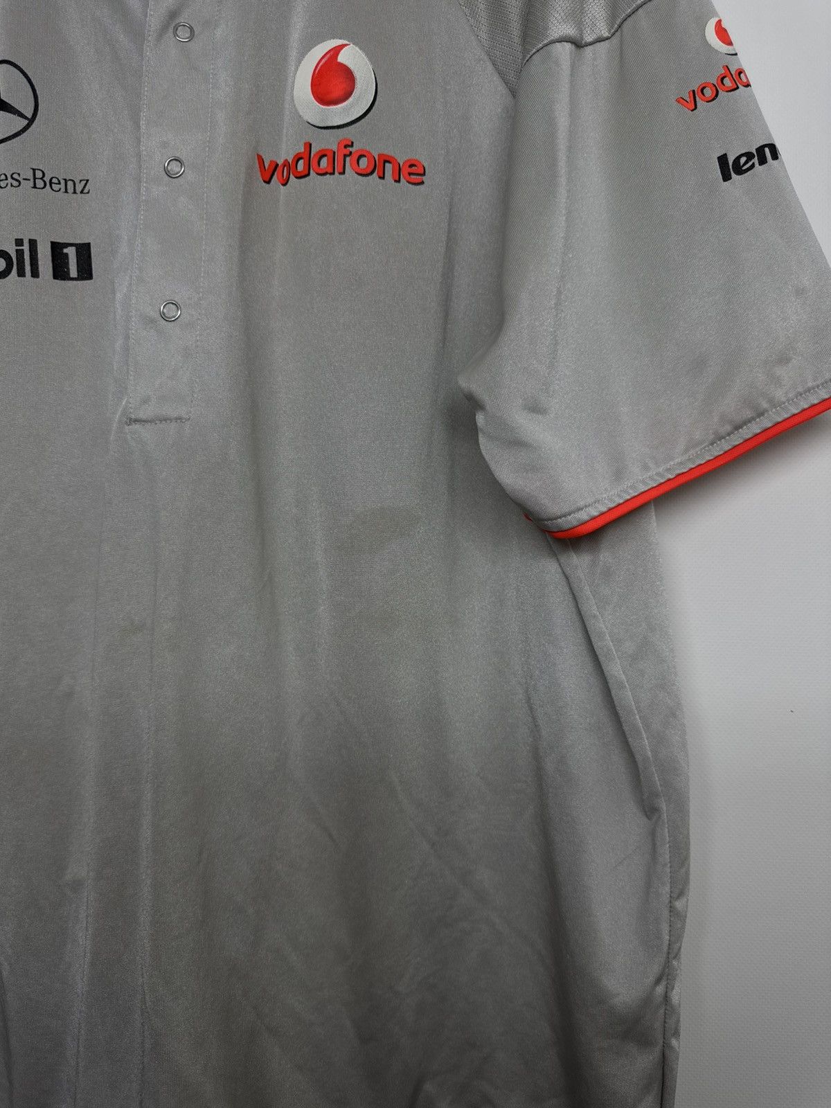 Mercedes-Benz Mercedes McLaren Vodafon racing vintage t-shirts Size US XL / EU 56 / 4 - 10 Thumbnail