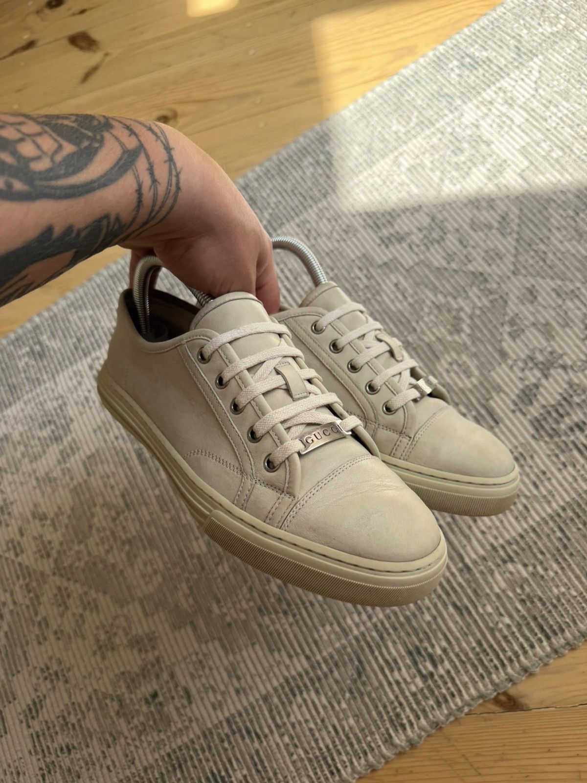 Gucci Gucci Low Top Miro Soft Leather Sneakers Size US 6.5 / EU 39-40 - 3 Thumbnail