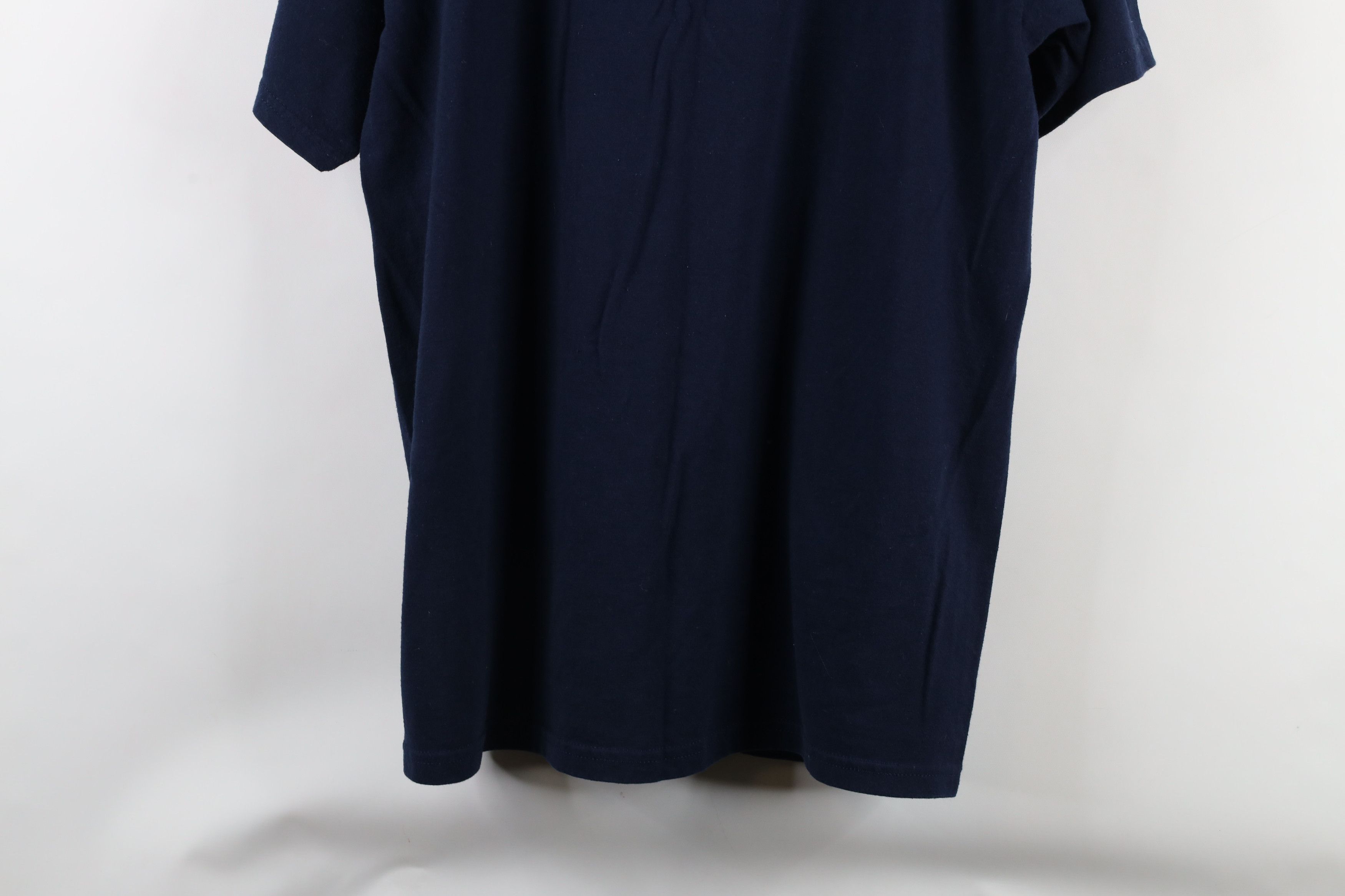 Vintage Vintage 90s Spell Out USS Hassayampa AO 145 War Ship T-Shirt Size US M / EU 48-50 / 2 - 8 Thumbnail