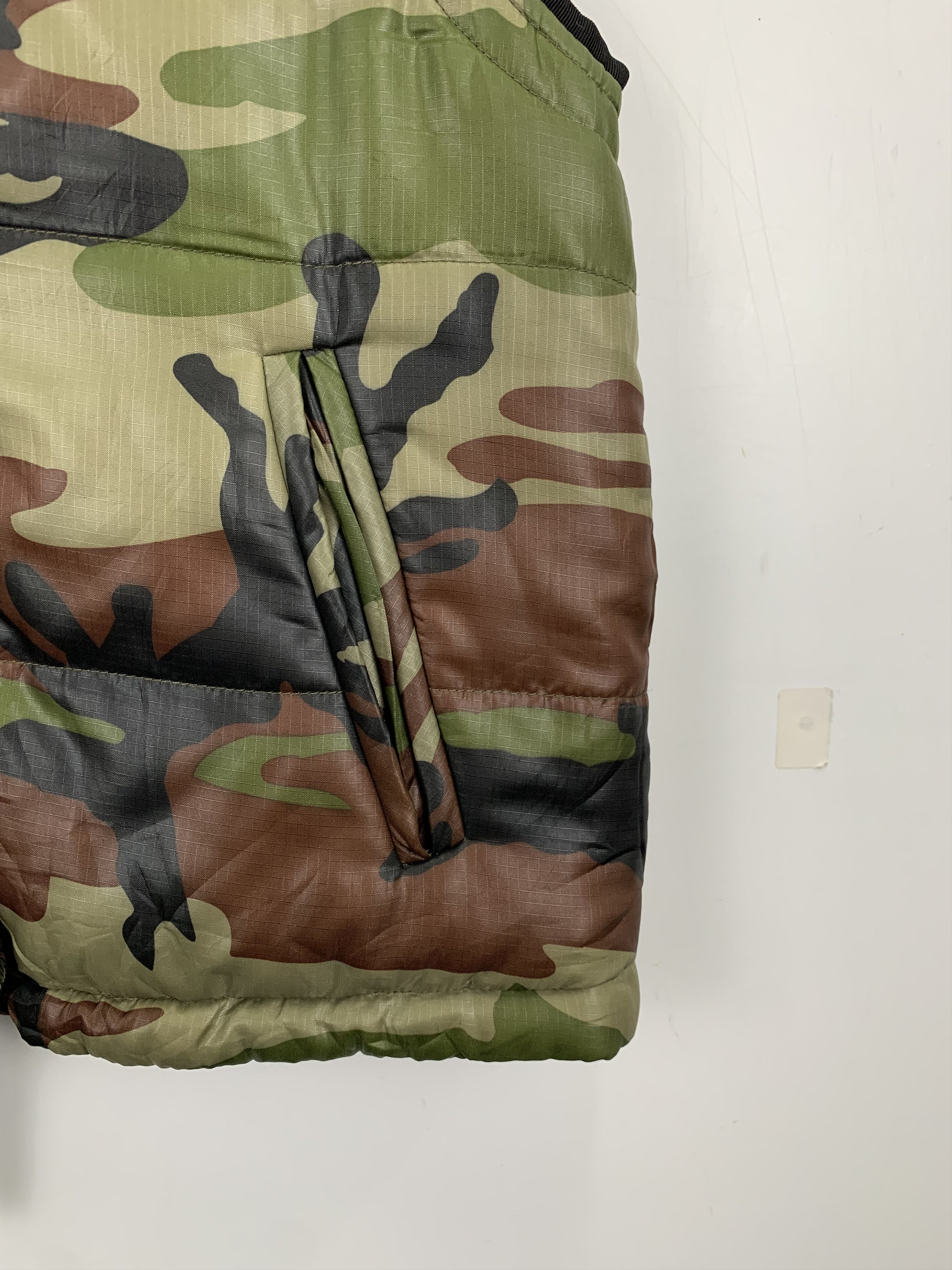 Vintage Vintage Catherine Harnel Camo Hoodie Fishing Vest J1026 Size US M / EU 48-50 / 2 - 5 Thumbnail
