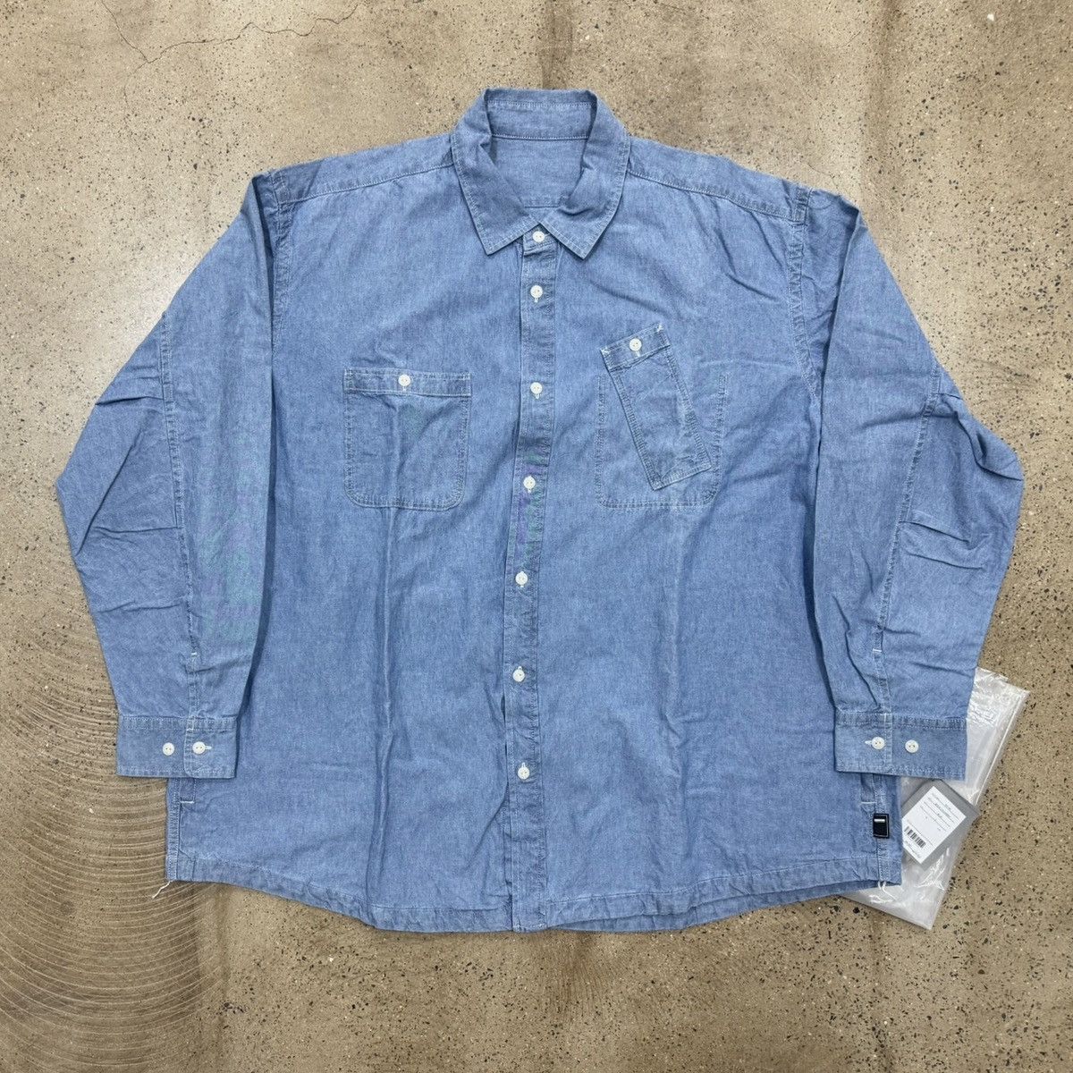 Beams Japan BROCHURE BR+ALWT E/W CHAMBRAY beams ssz Size US L / EU 52-54 / 3 - 1 Thumbnail