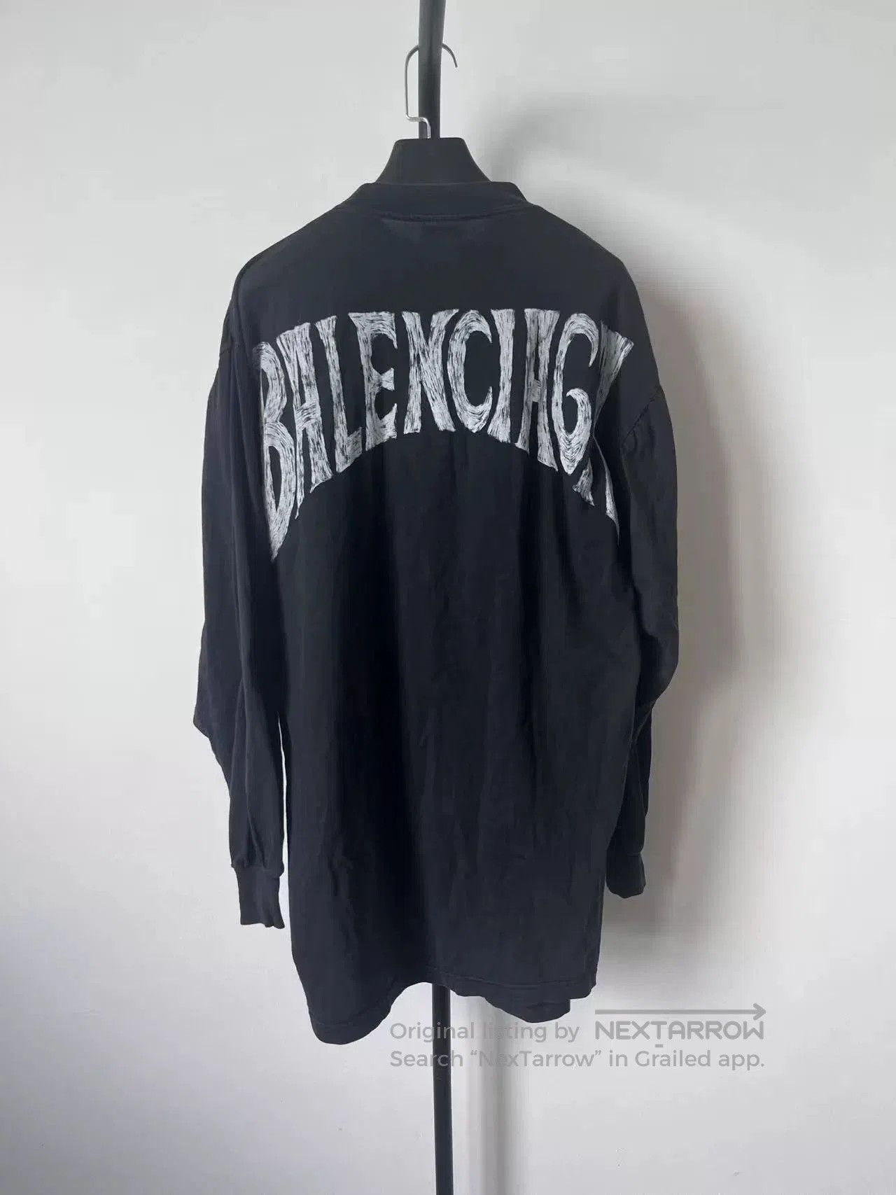 Balenciaga Balenciaga Men's Logo Print Long-Sleeve T-Shirt. Size US S / EU 44-46 / 1 - 1 Thumbnail