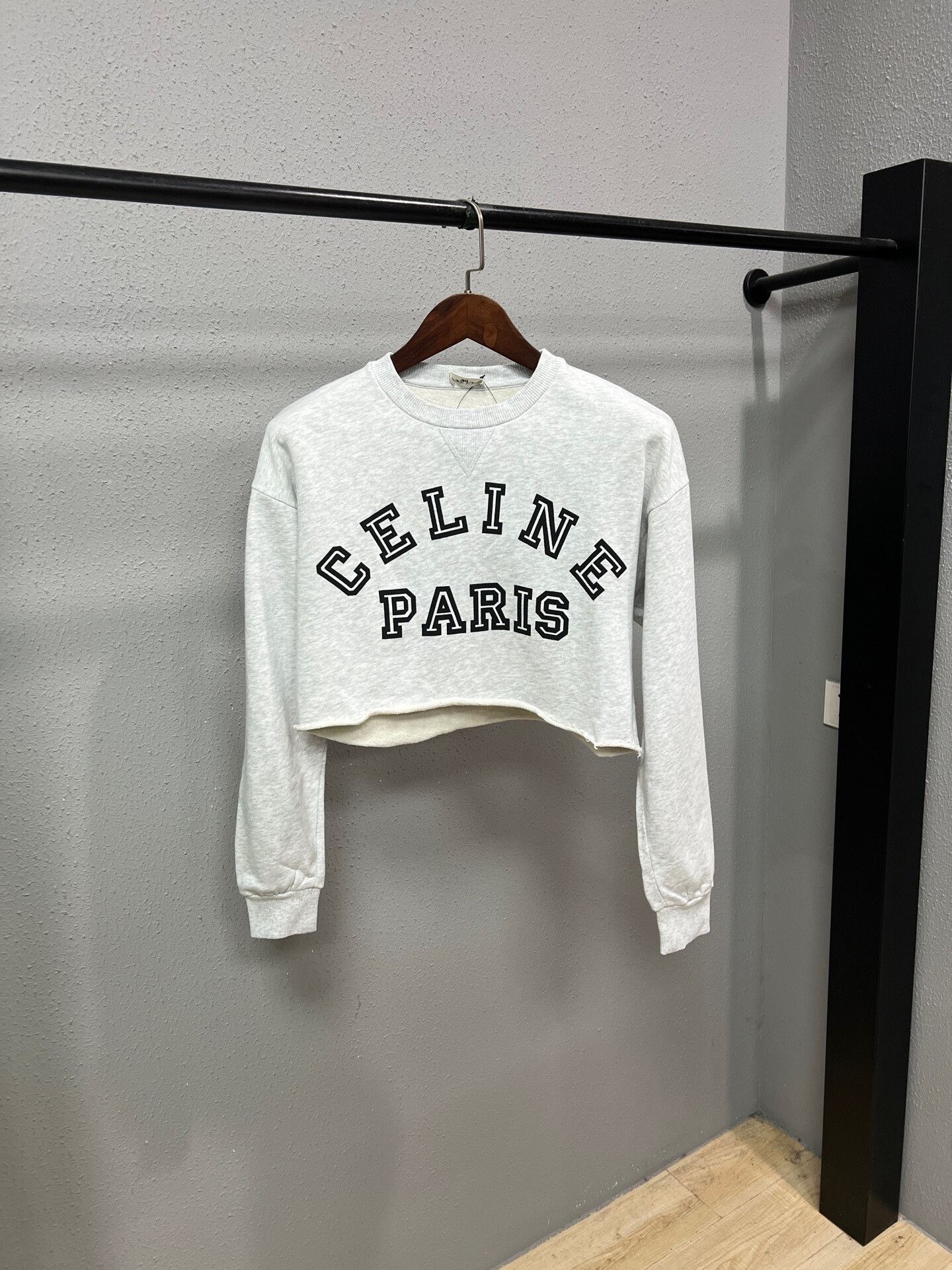 Celine celine short slogan crop sweatshirt Size S / US 4 / IT 40 - 1 Thumbnail