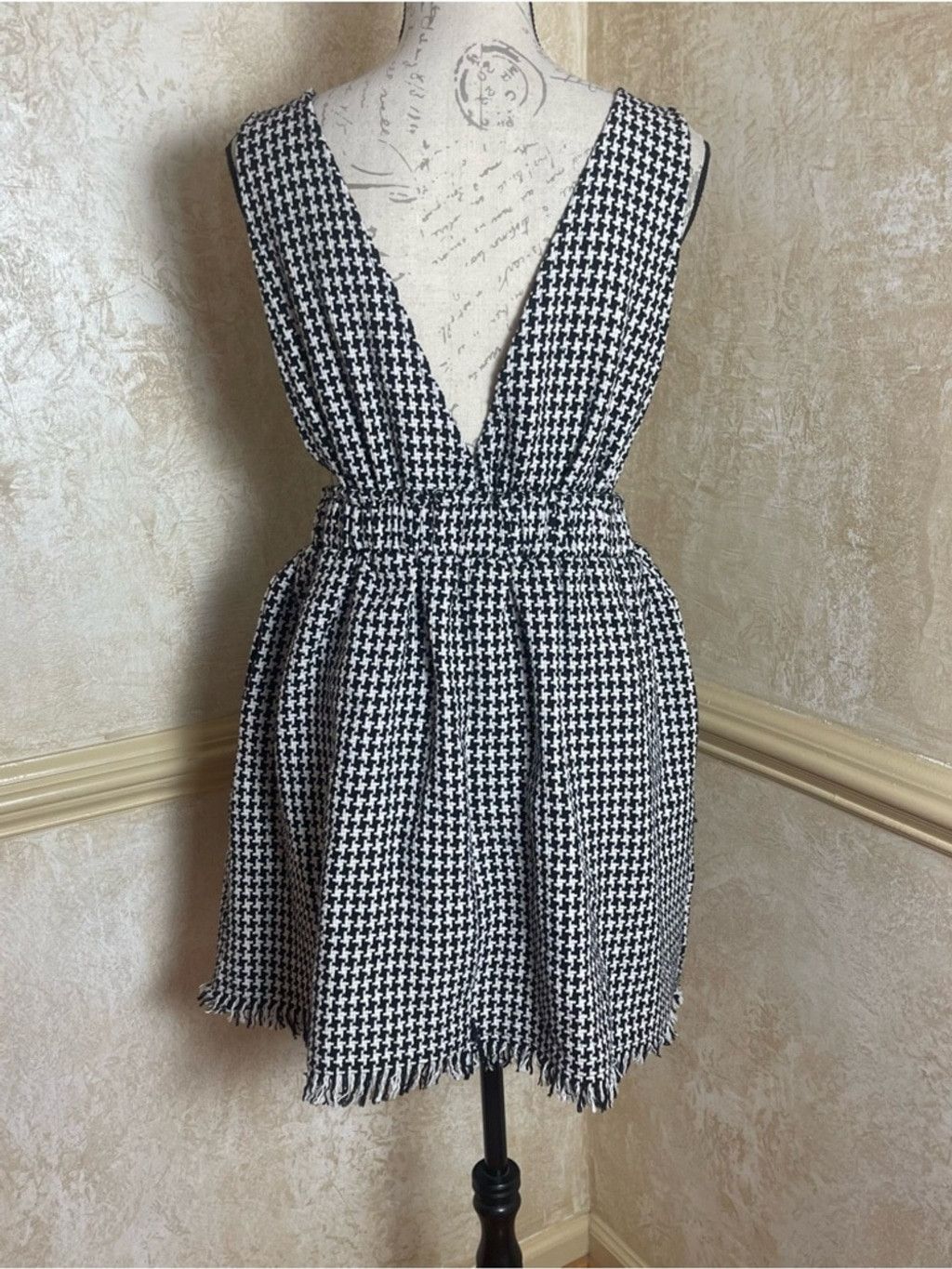 Other Miou Muse Houndstooth Wool blend Tweed Deep V Mini Dress V L Size L / US 10 / IT 46 - 6 Thumbnail