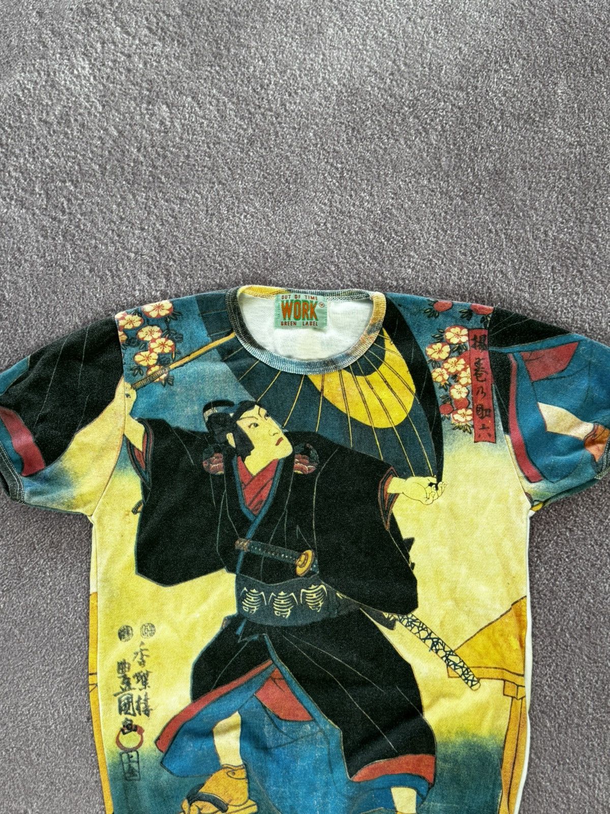Japanese Brand Japanese Brand Vintage Y2K Multicoloured Rare T-Shirt Size M / US 6-8 / IT 42-44 - 2 Thumbnail