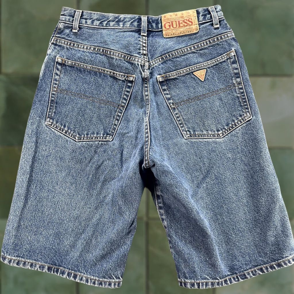 Guess VINTAGE GUESS Jeans Shorts Bermuda Mens 29 Blue Denim Made in USA Triangle Patch 90s Men Casual 29 Blue Denim Shorts Gu ess Jeans Size US 29 - 1 Thumbnail
