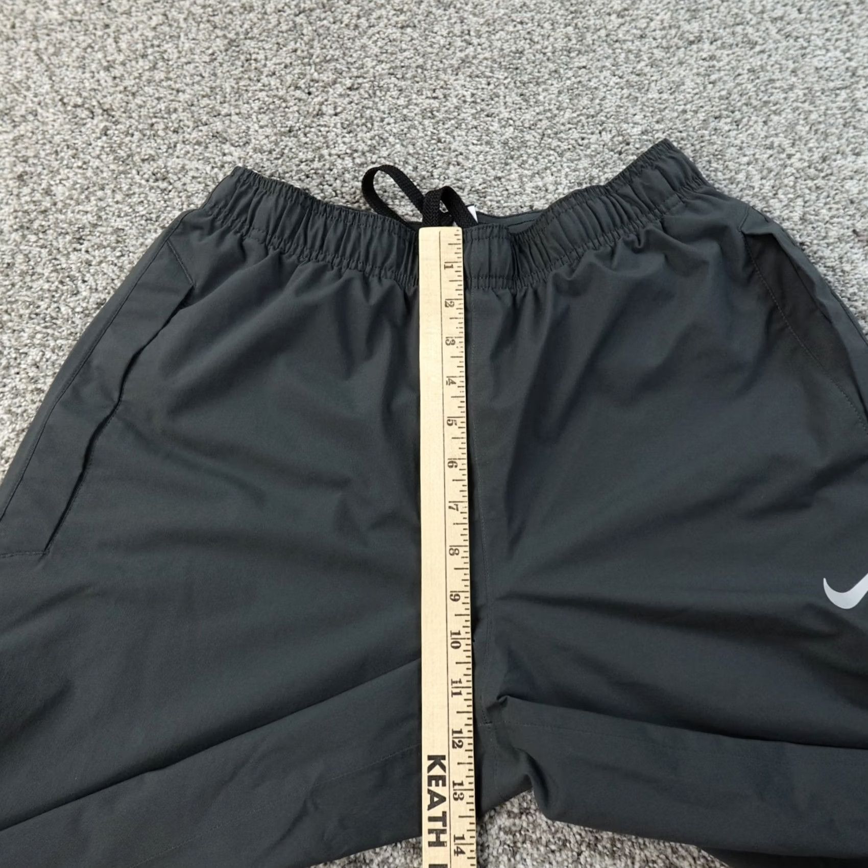 Nike Nike Pants Mens M Black Storm Waterproof Track Windbreaker Sweatpants Jogger Gym Size US 31 - 4 Thumbnail