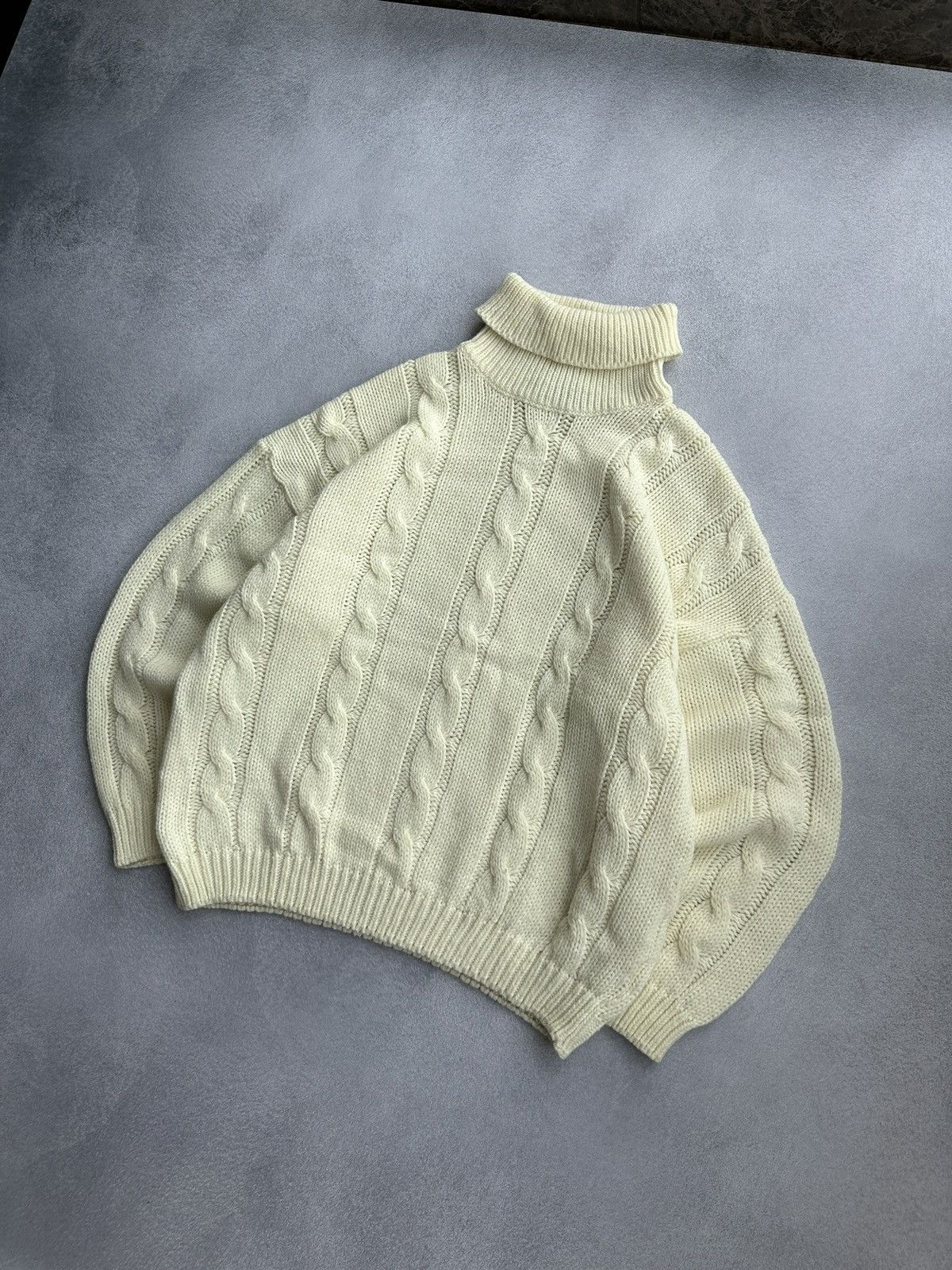Japanese Brand × Vintage Squash Cable Knit Wool Beige Turtleneck Sweater Size US L / EU 52-54 / 3 - 6 Thumbnail