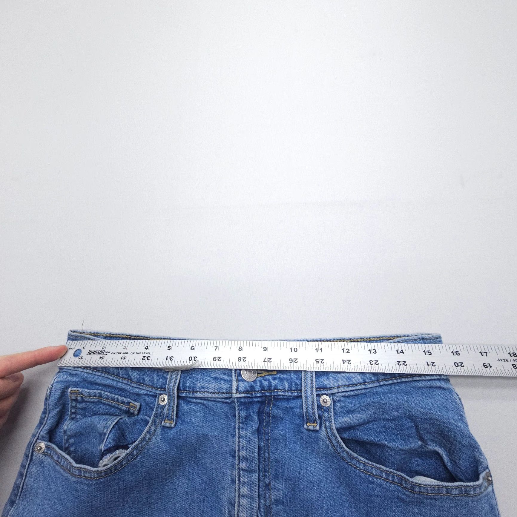 Levi's Levi's Jeans Womens 31 Blue High Waisted Taper Inseam 28" Stretch Denim High Rise Regular 5-Pocket Logo Vintage No Size 24" / US 00 / IT 34 - 6 Thumbnail