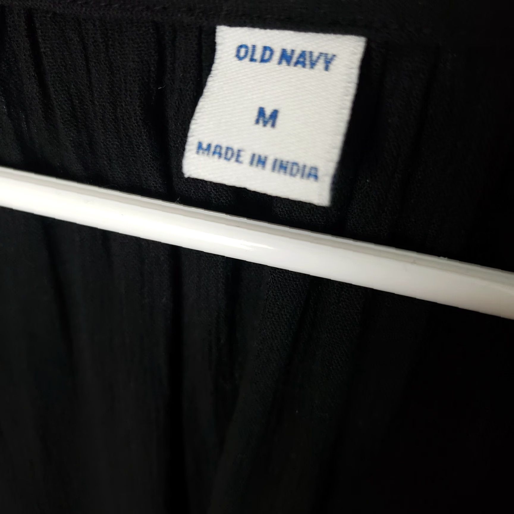 Old Navy Old Navy Womens Top Sz Medium Solid Black Long Sleeve Tassels Rayon Top Womens Medium Black Long Sleeve Tassels Rayon Size M / US 6-8 / IT 42-44 - 5 Thumbnail