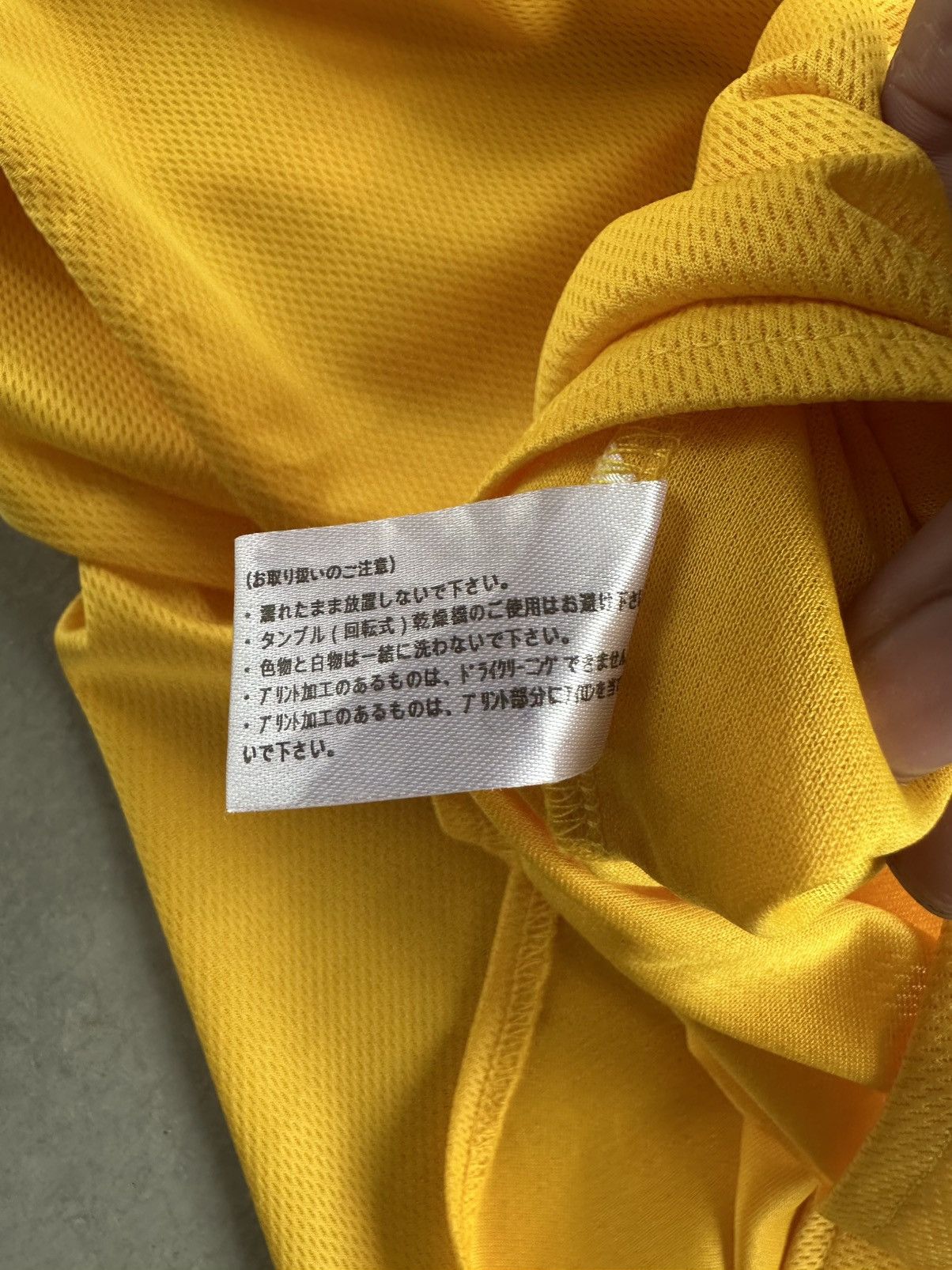 Japanese Brand JAPAN HANSHIN TIGERS YELLOW BASEBALL JERSEY Size US M / EU 48-50 / 2 - 6 Thumbnail