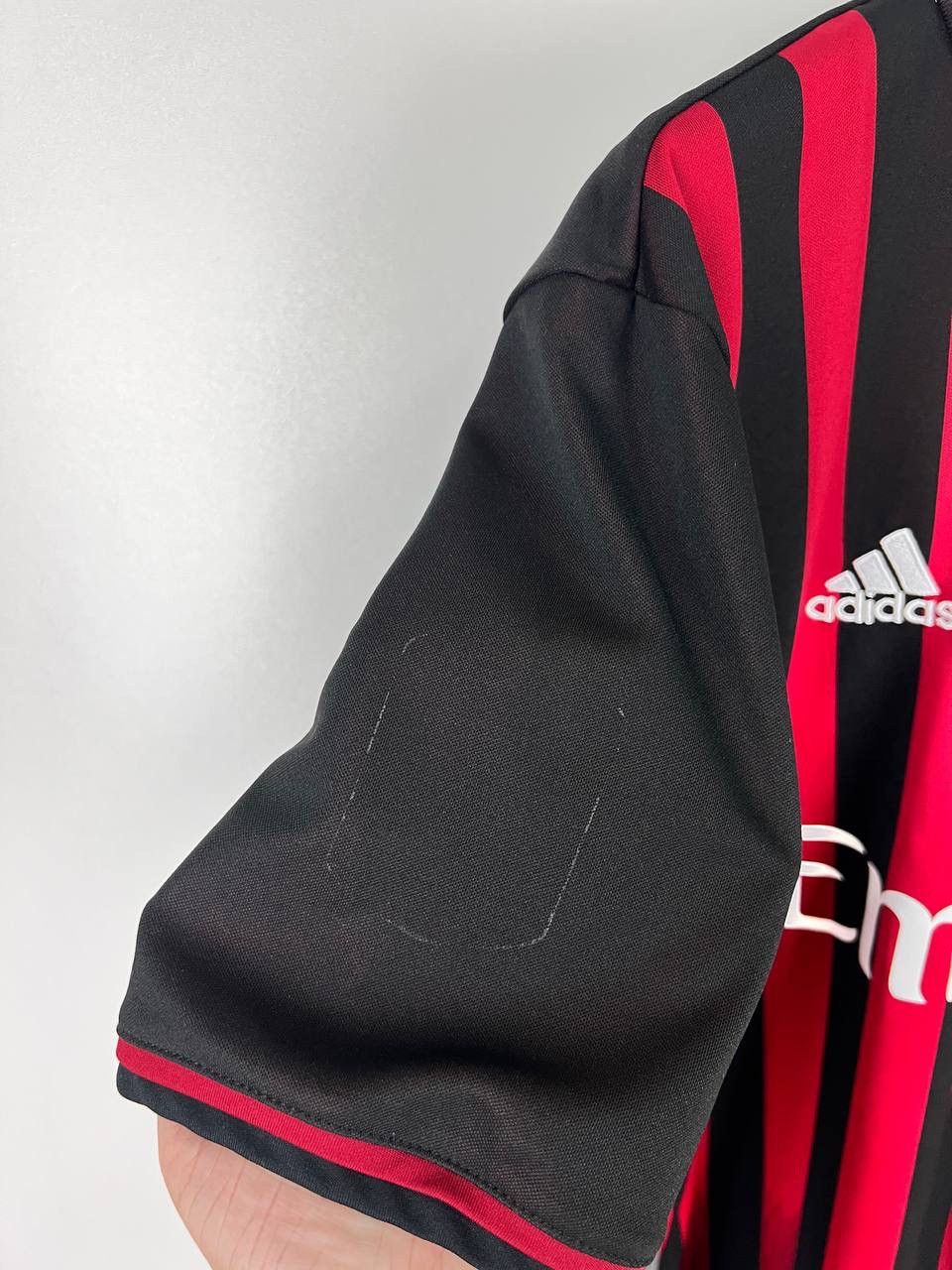 Adidas Milan Adidas 2016 Harry jersey t-shirts size L Size US L / EU 52-54 / 3 - 8 Thumbnail