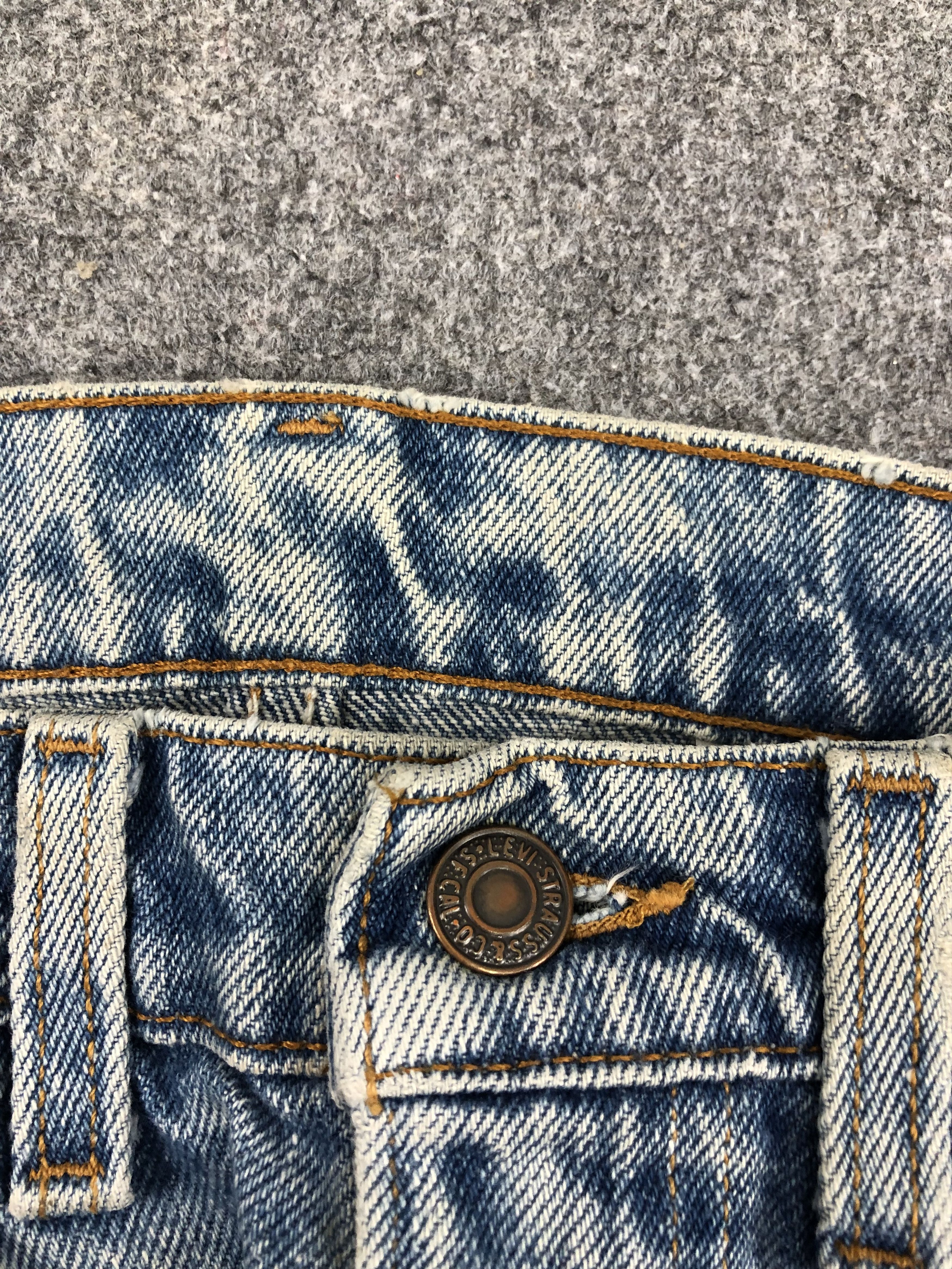 Levi's Vintage 90s Levis 505 Light Washed Jeans DPP0214 Size US 30 / EU 46 - 10 Thumbnail