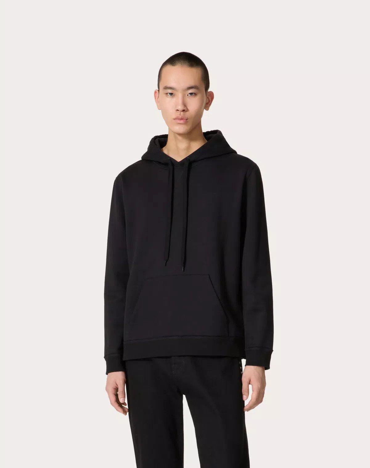 oc11z0725 Cotton Hooded Sweatshirt in Black