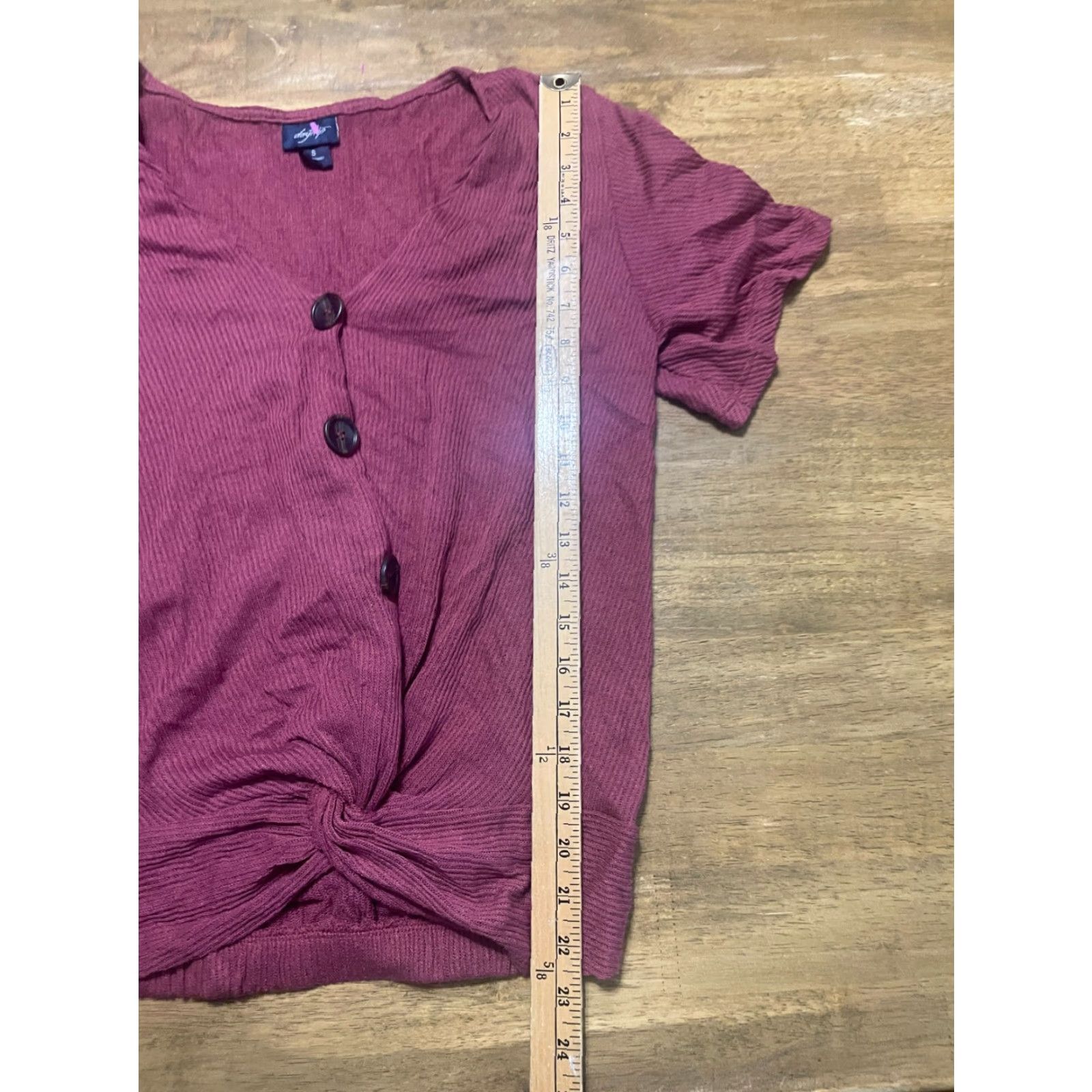 Vintage Daytrip Shirt Women's Size Small Red Button & Front Twist T-Shirt Short Sleeve Casual Basic Modern Fall Spring Summer Regular Womens Size S / US 4 / IT 40 - 5 Thumbnail