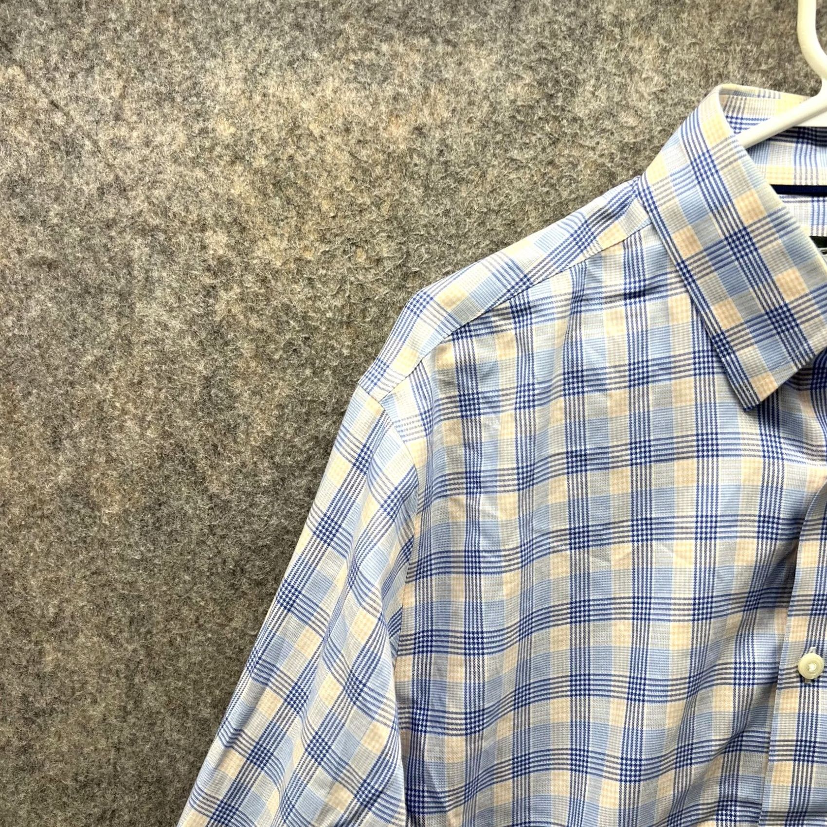Orvis VINTAGE Orvis Shirt Men Medium Adult Blue Yellow Plaid Button-Down Preppy Casual, Button-Up, All Seasons, Regular fit, Wool? (Note: keep as Canvas) Size US M / EU 48-50 / 2 - 3 Thumbnail