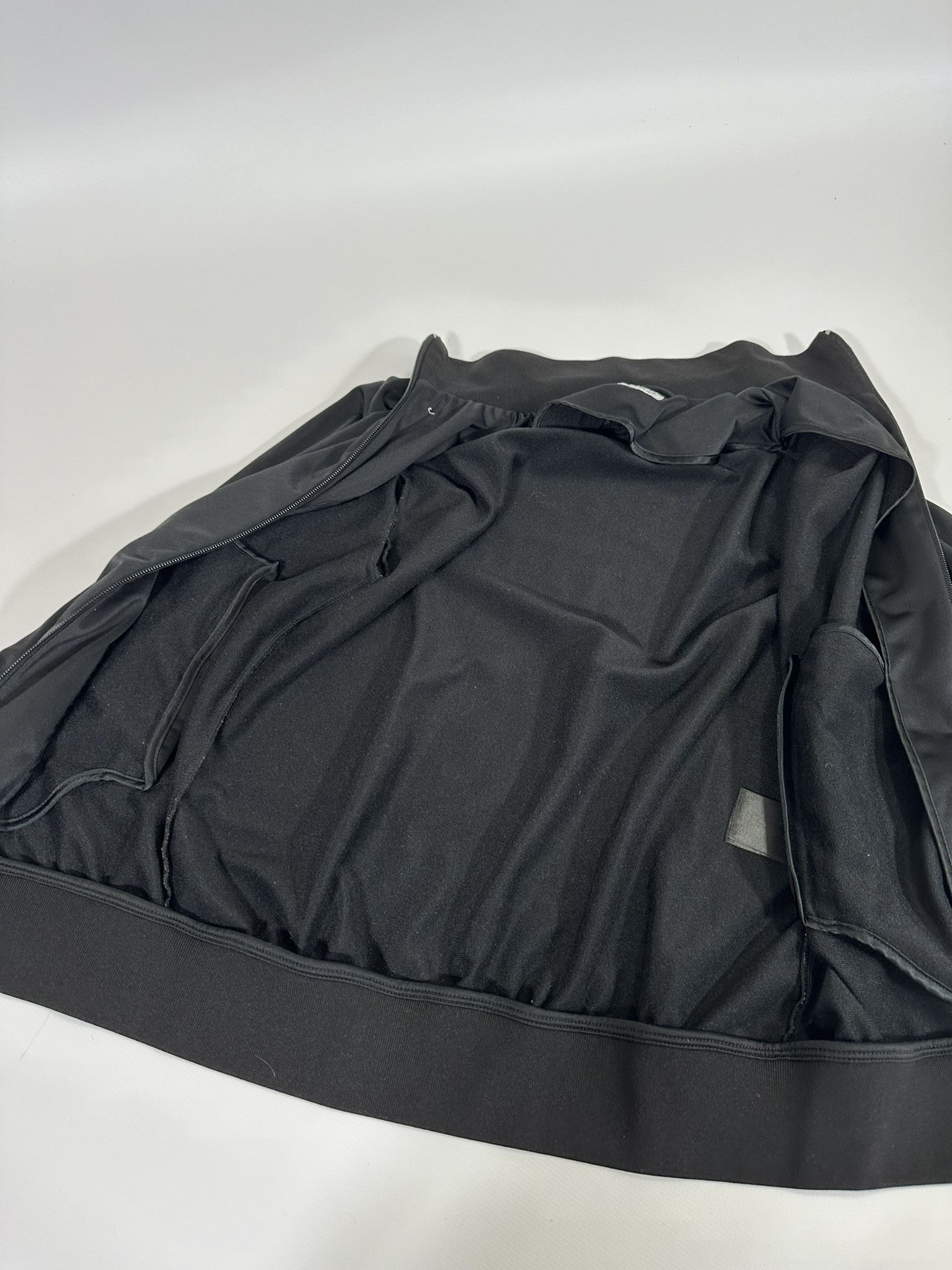 Balenciaga Balenciaga Cropped Sweatshirt Tracksuit Black Small Logo Size S / US 4 / IT 40 - 8 Thumbnail