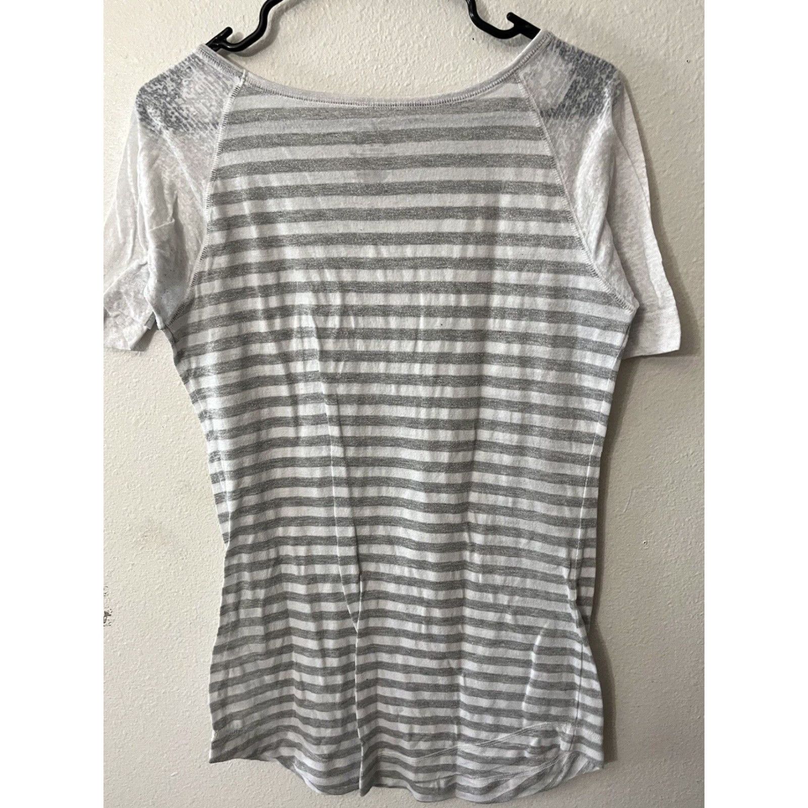 Express Express Pajama Top Striped White Gray Tee Women M Medium Sleepwear Top Size M / US 6-8 / IT 42-44 - 2 Thumbnail