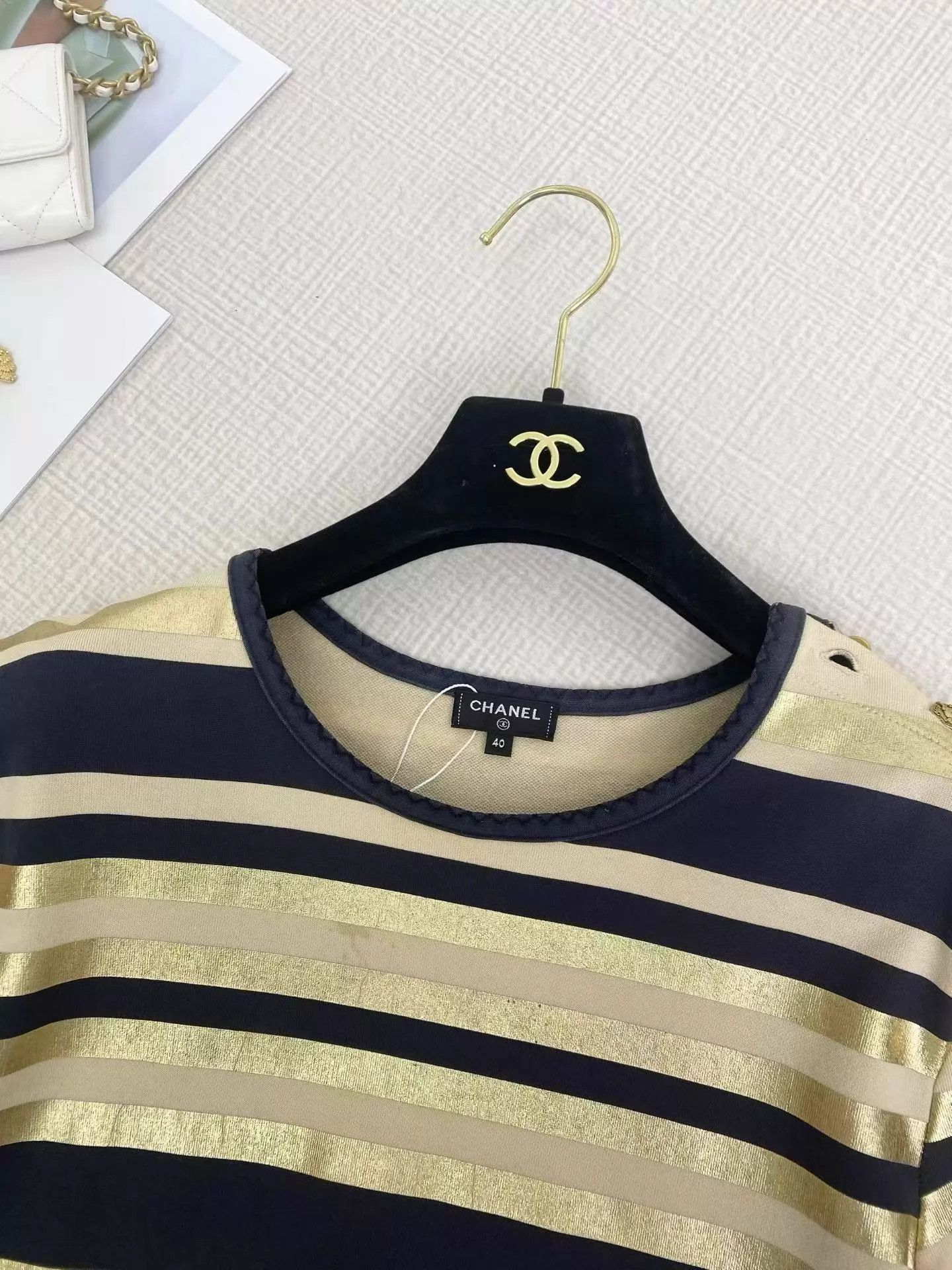 Chanel Chanel Egypt Li Xiaoran 40 top Size M / US 6-8 / IT 42-44 - 3 Thumbnail