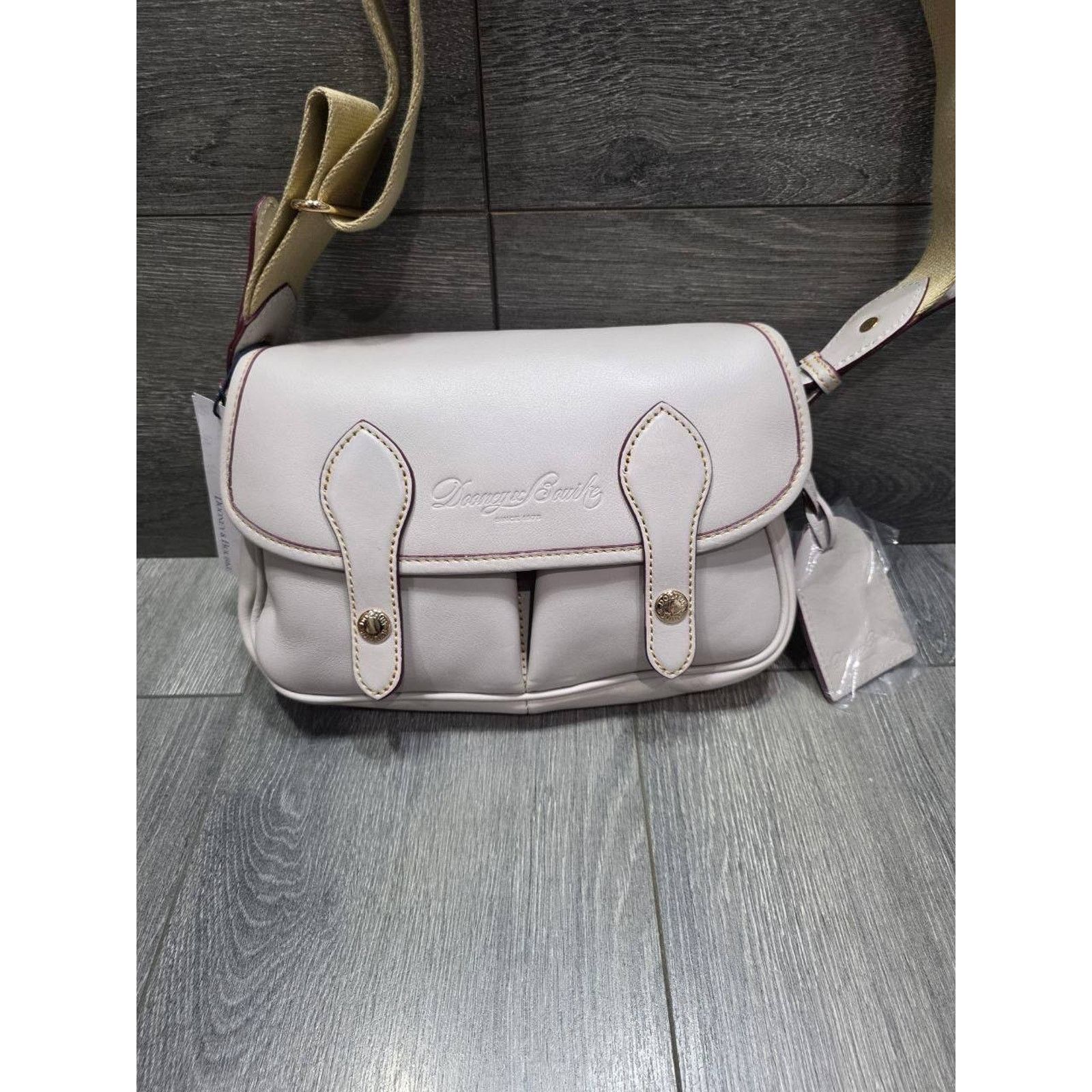 Dooney & Bourke Dooney & Bourke Florentine Bucket Bag Purse Ecru bag B000554 Size ONE SIZE - 10 Thumbnail