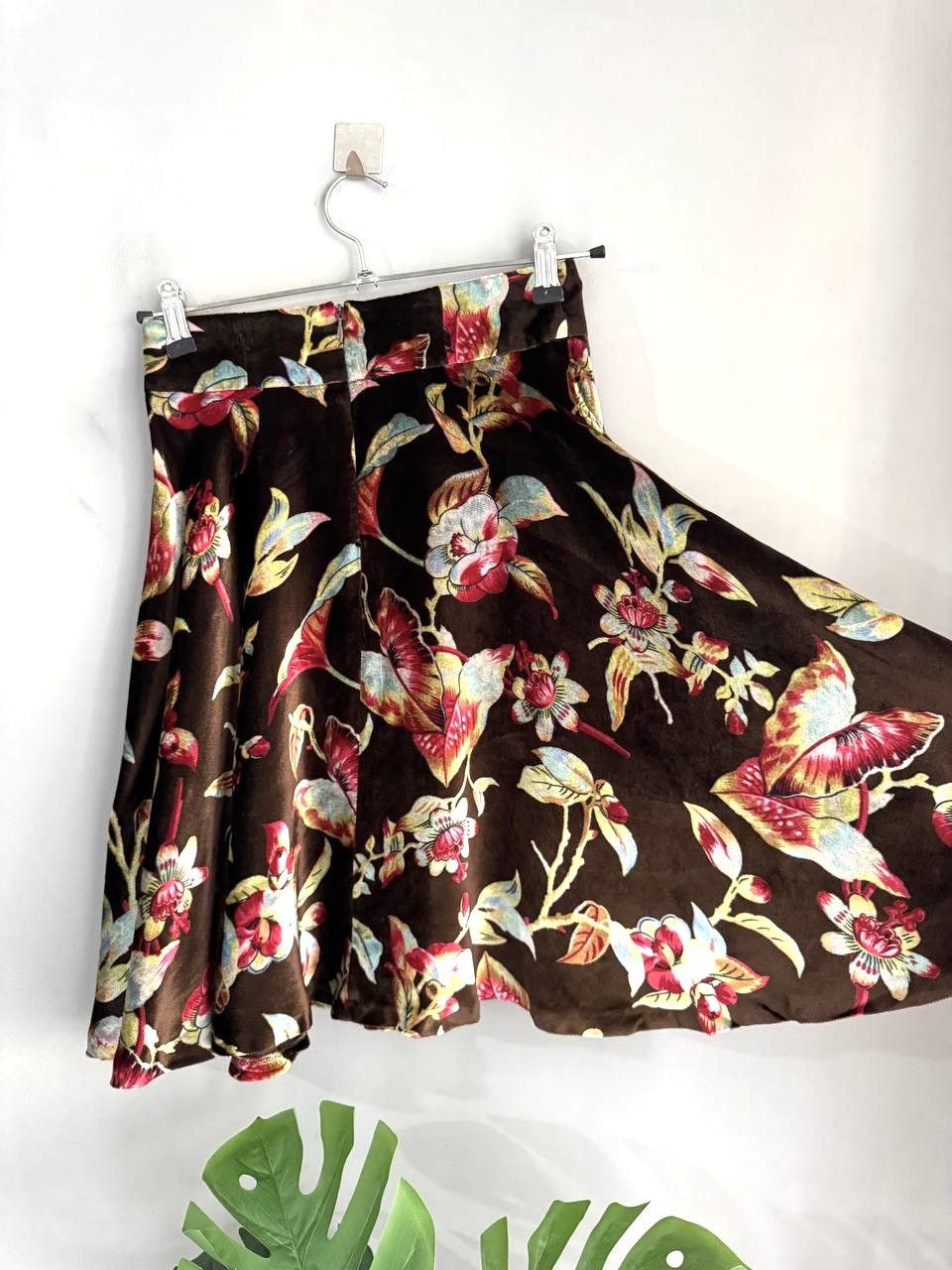 Kenzo Kenzo Paris Vintage 80s Brown Floral Velvet Skirt, Size 36/S Size 25" / US 0 / IT 36 - 9 Thumbnail