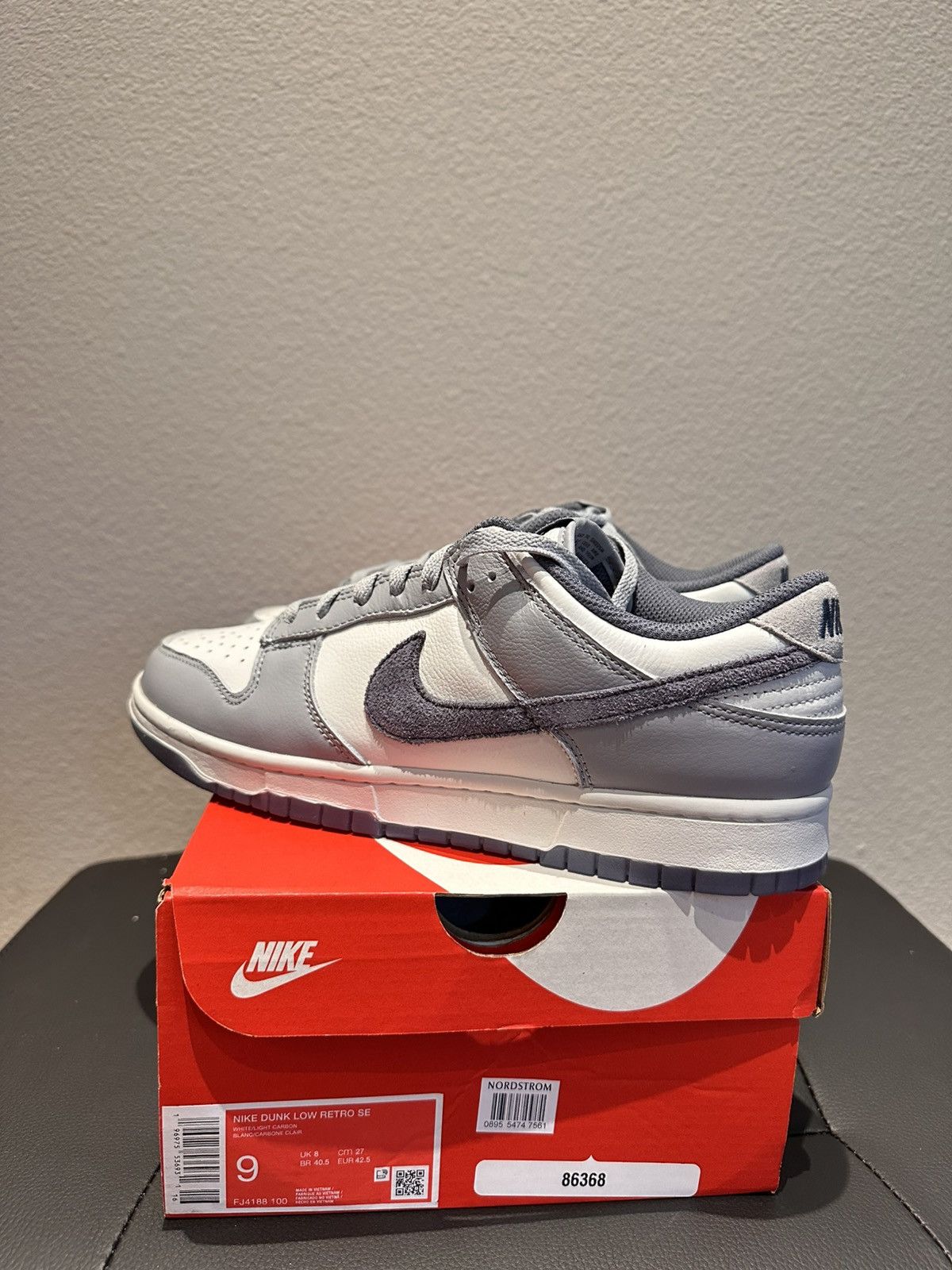 Nike Nike Dunk Low White/Grey SE(special edition) Size US 9 / EU 42 - 2 Thumbnail