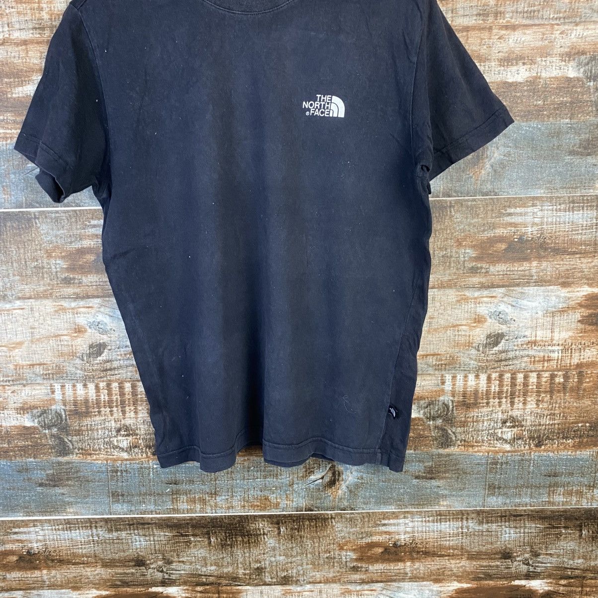 The North Face DL The North Face Black T-Shirt #C1184 Size US S / EU 44-46 / 1 - 3 Thumbnail
