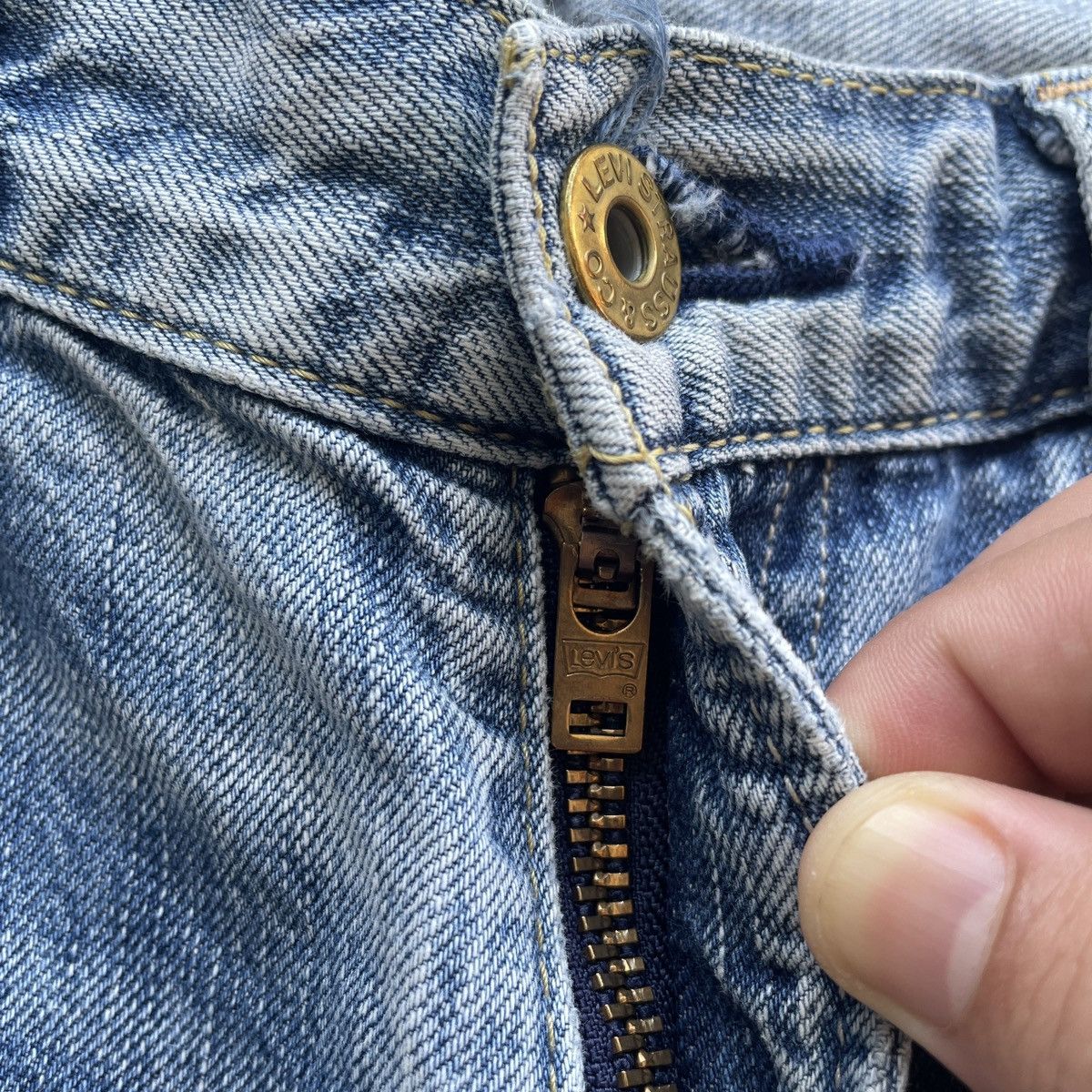 Levi's W32 Vintage Levi’s 502 Distressed Jeans Faded Denim Pants Size US 32 / EU 48 - 7 Thumbnail