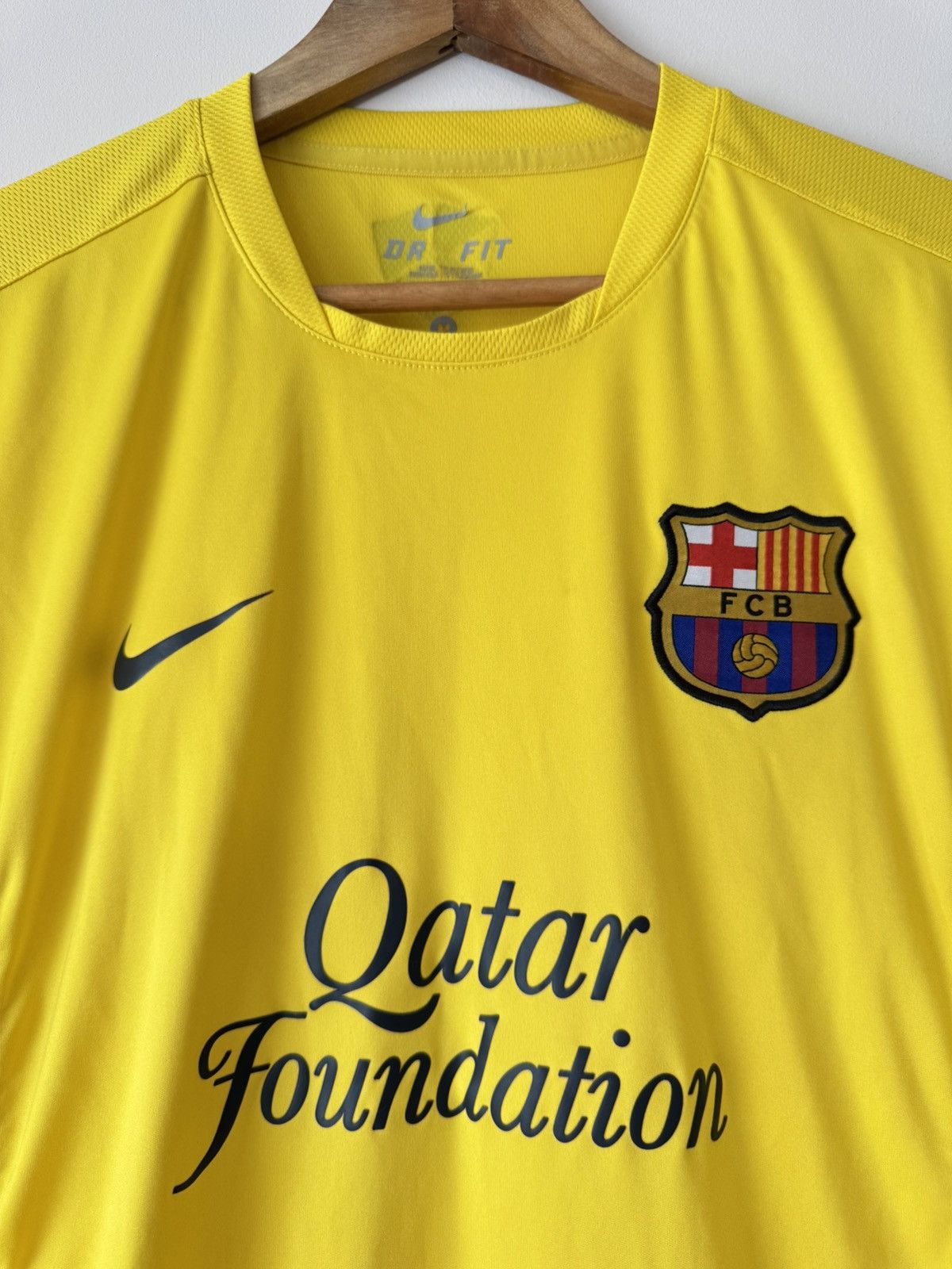 Nike Barcelona 2011-2012 Soccer Training Jersey Football Shirt Size US M / EU 48-50 / 2 - 7 Thumbnail