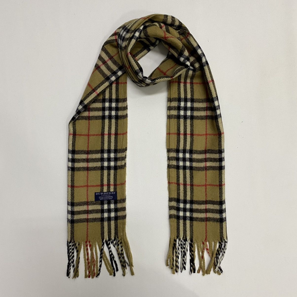Burberry BURBERRYS SCARF MUFFLER BUR058 Size ONE SIZE - 1 Thumbnail