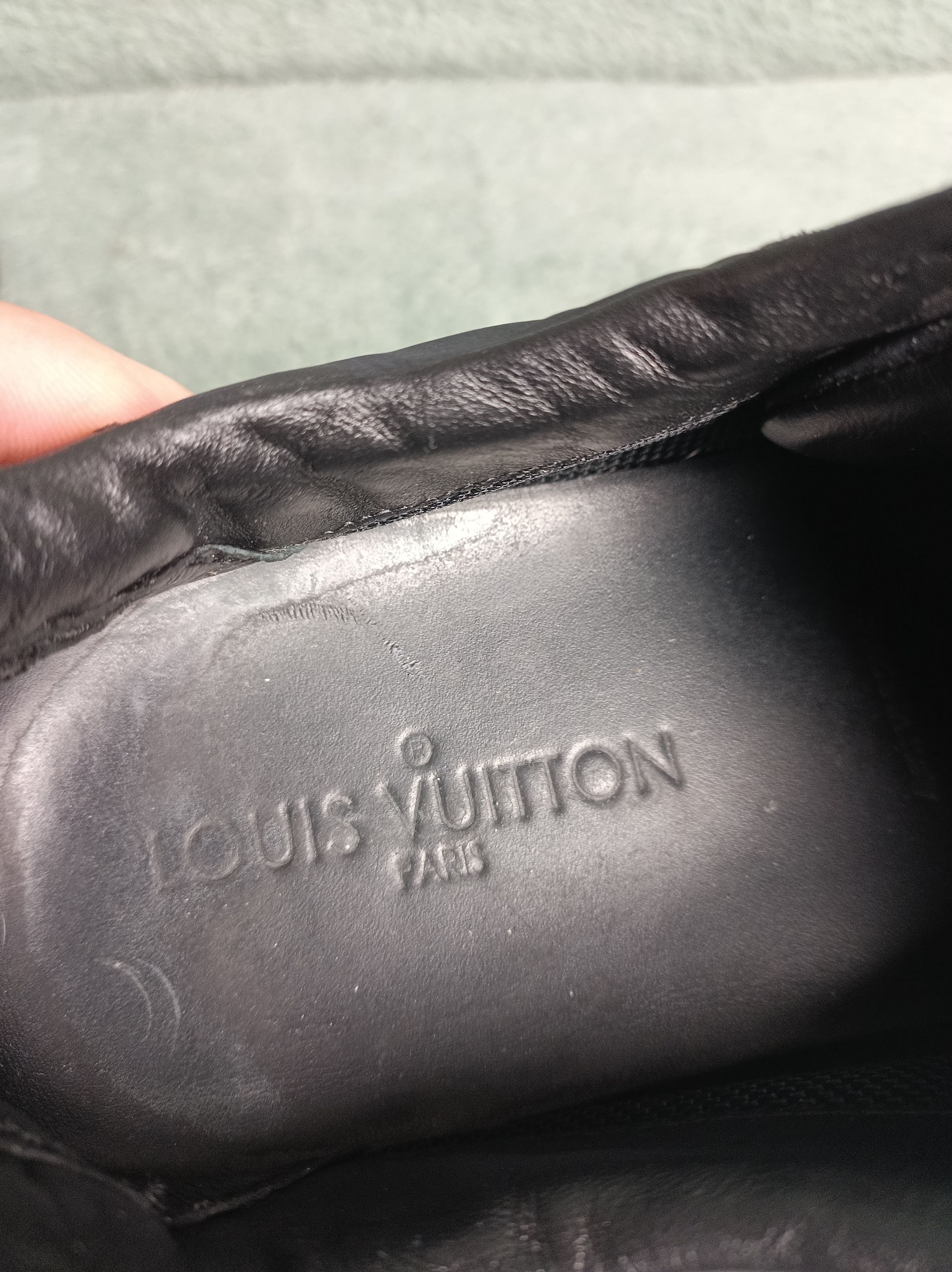 Louis Vuitton Louis Vuitton Black Mens Shoes Trainers Size UK 9 EU 43 Size US 10 / EU 43 - 13 Thumbnail