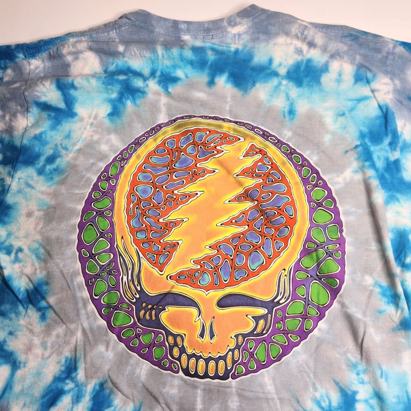 Liquid Blue Liquid Blue Grateful Dead Fractal Stealie Blue Tie-Dye Shirt L 2000 Mens Size US L / EU 52-54 / 3 - 6 Thumbnail