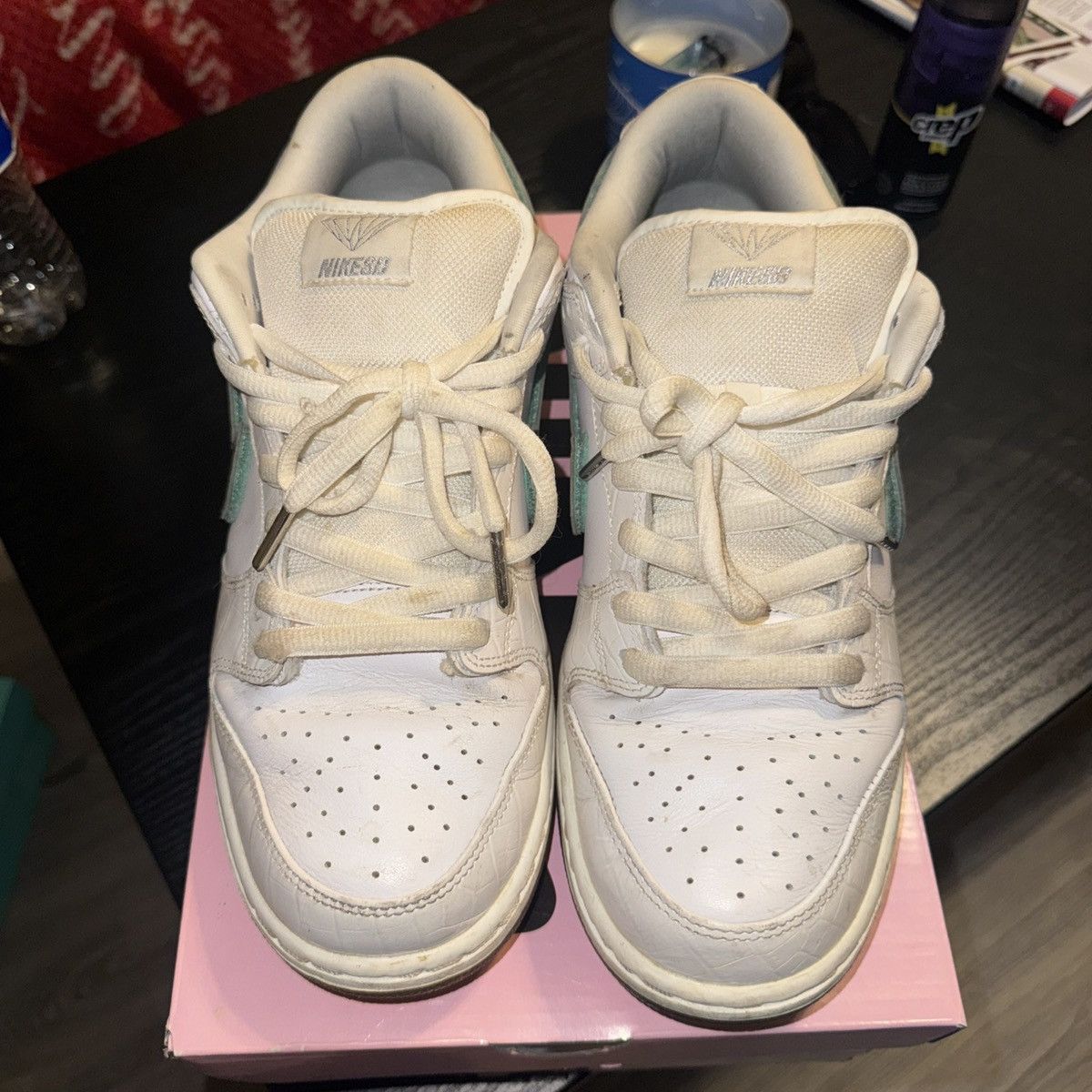Diamond Supply Co. × Nike 2018 Nike SB Dunk Low x Diamond Supply Co White Size 10.5 Size US 10.5 / EU 43-44 - 2 Thumbnail